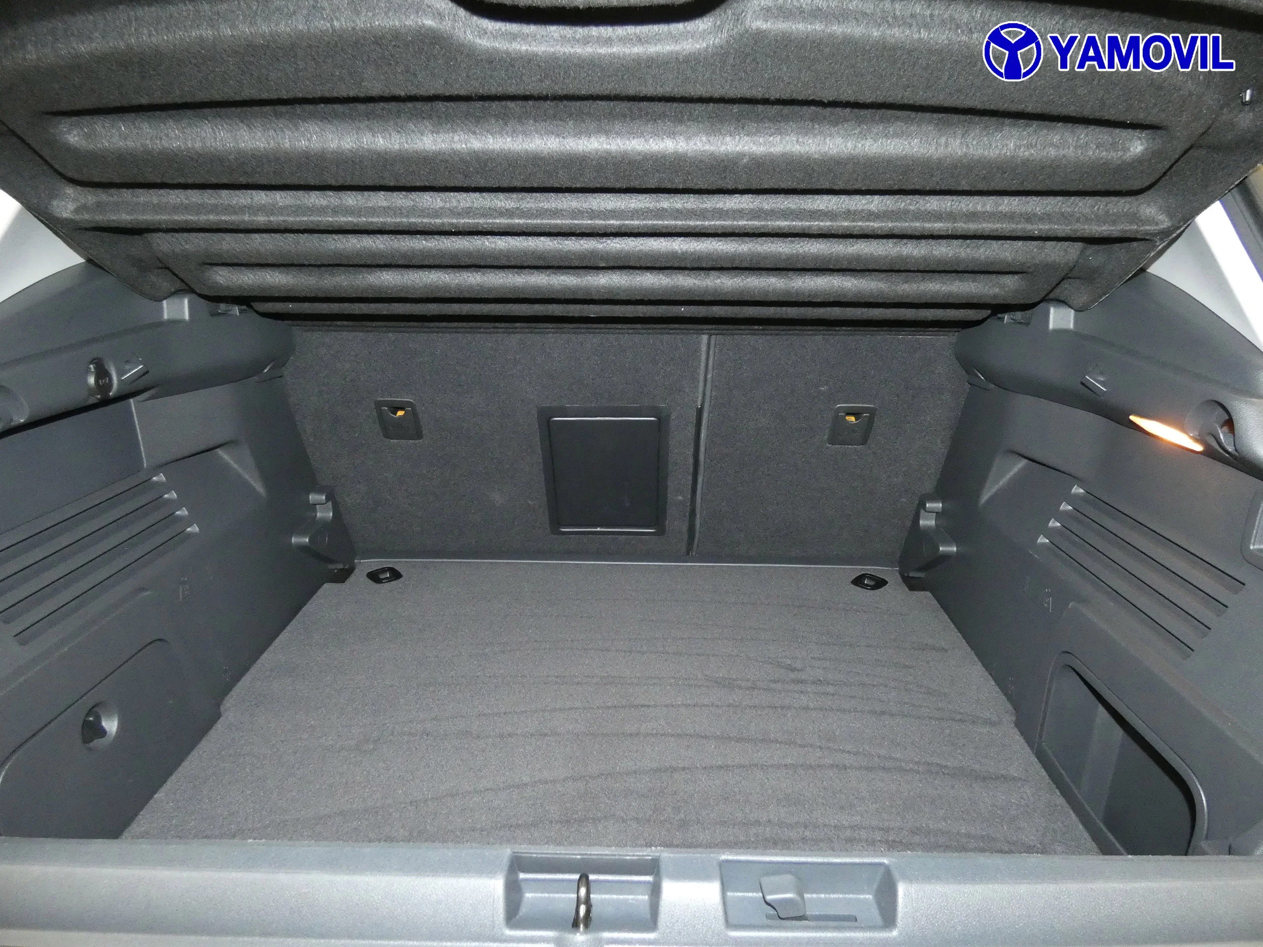 Peugeot 3008 1.2I STYLE 5P - Foto 7