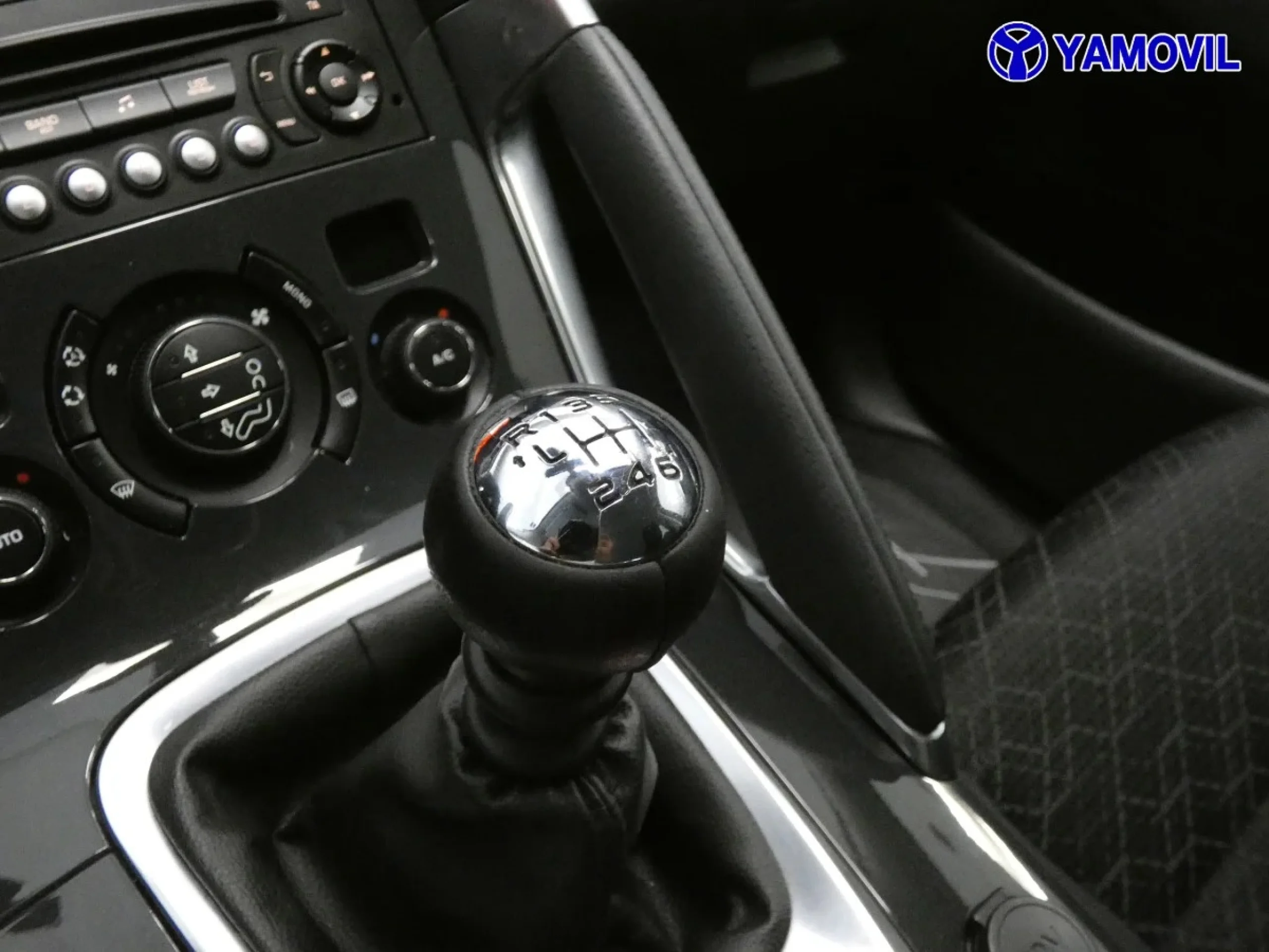 Peugeot 3008 1.2 PureTech Style 96 kW (130 CV) - Foto 25