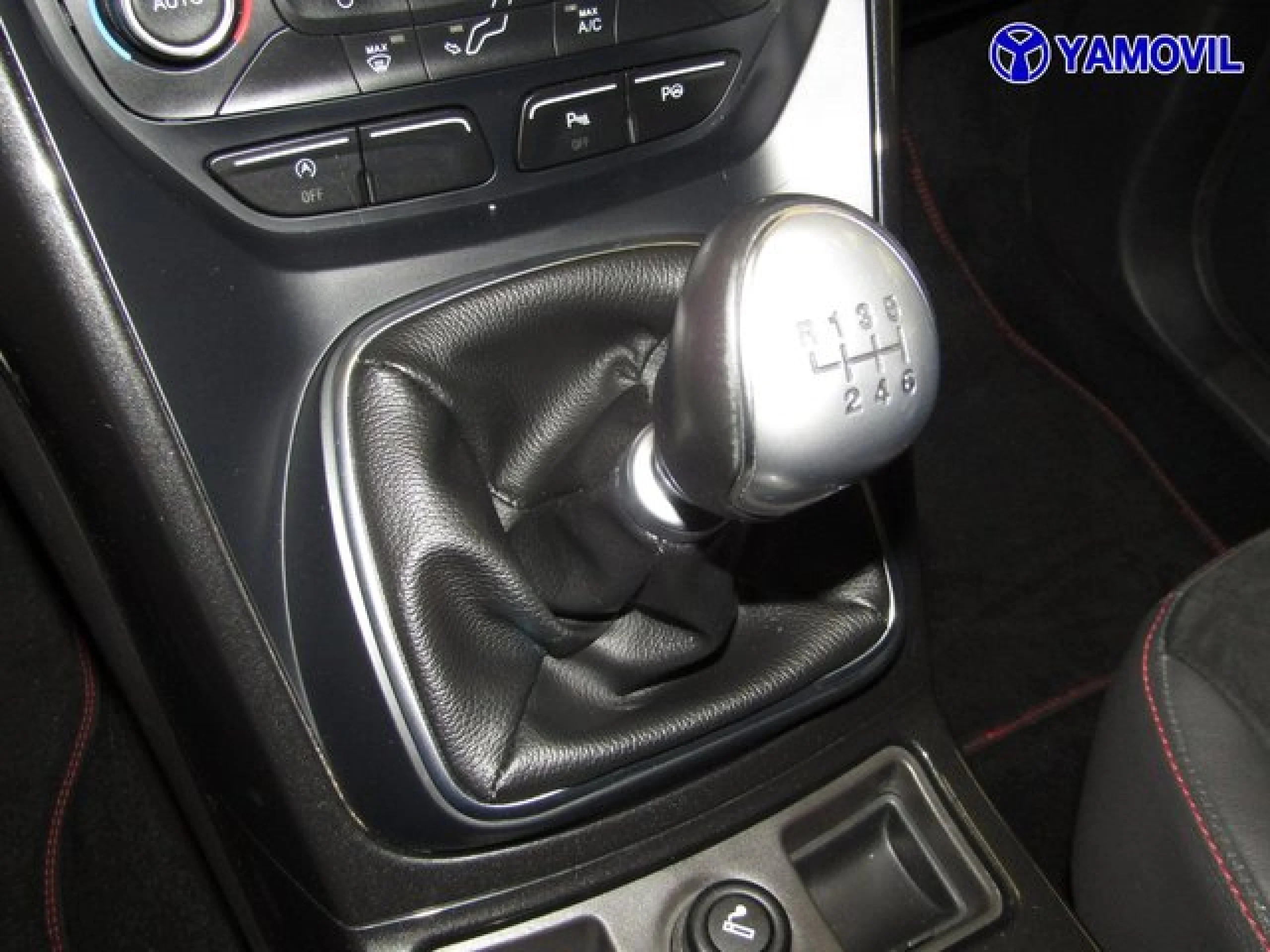 Ford Kuga 2.0 TDCI ST-Line 4x2 110 kW (150 CV) - Foto 26