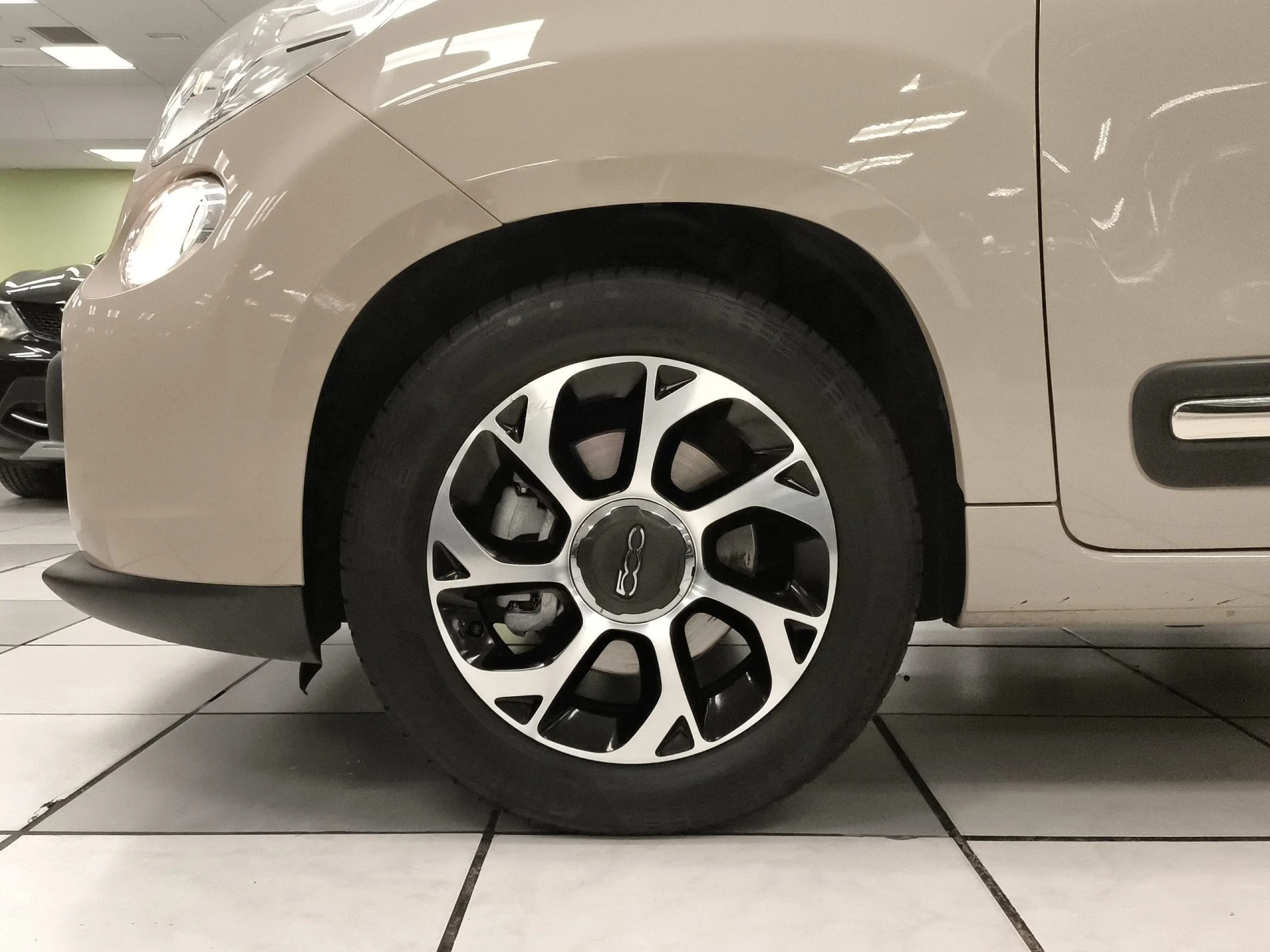 Fiat 500L 1.4 Lounge 70 kW (95 CV) - Foto 7