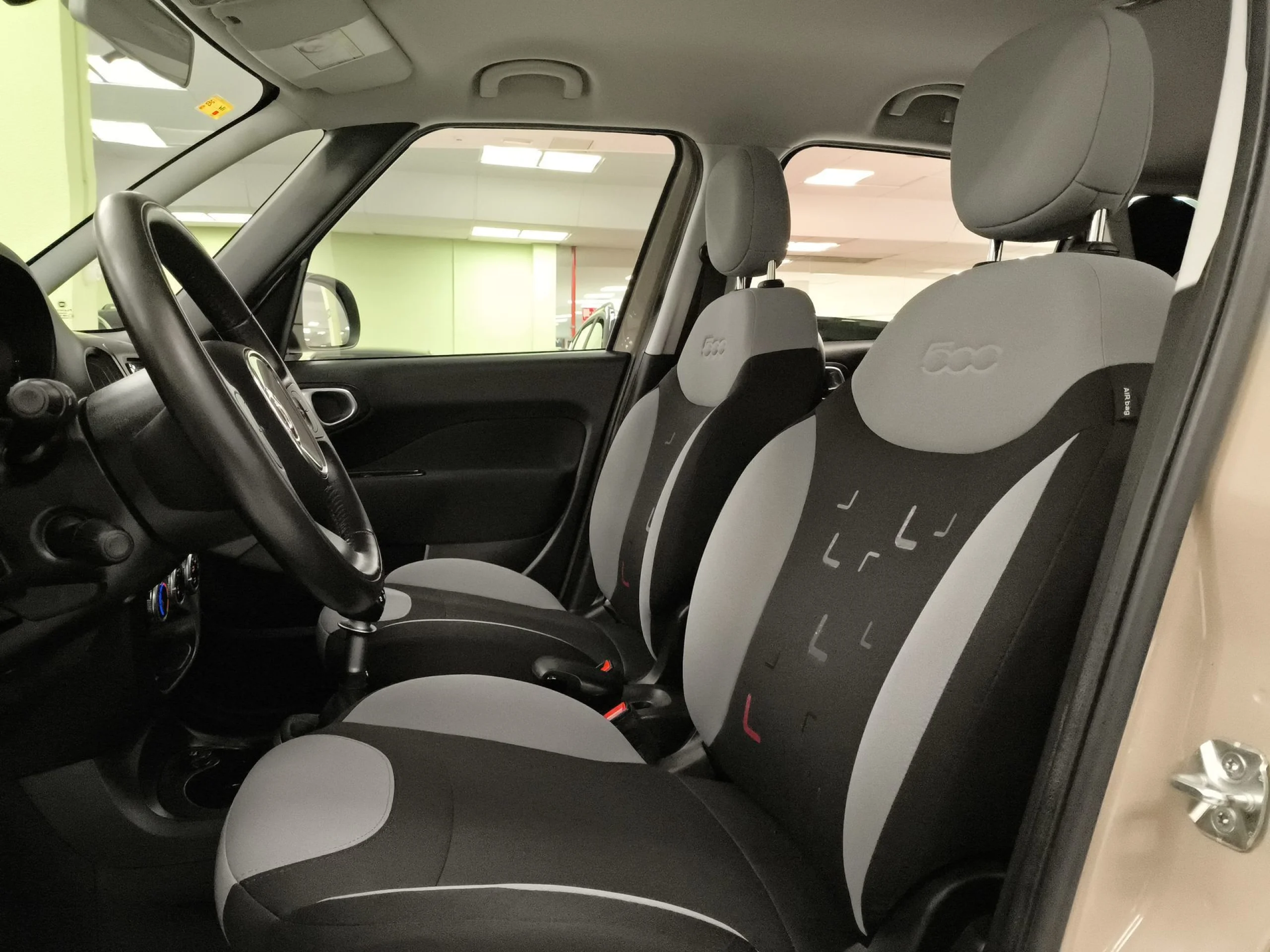 Fiat 500L 1.4 Lounge 70 kW (95 CV) - Foto 8