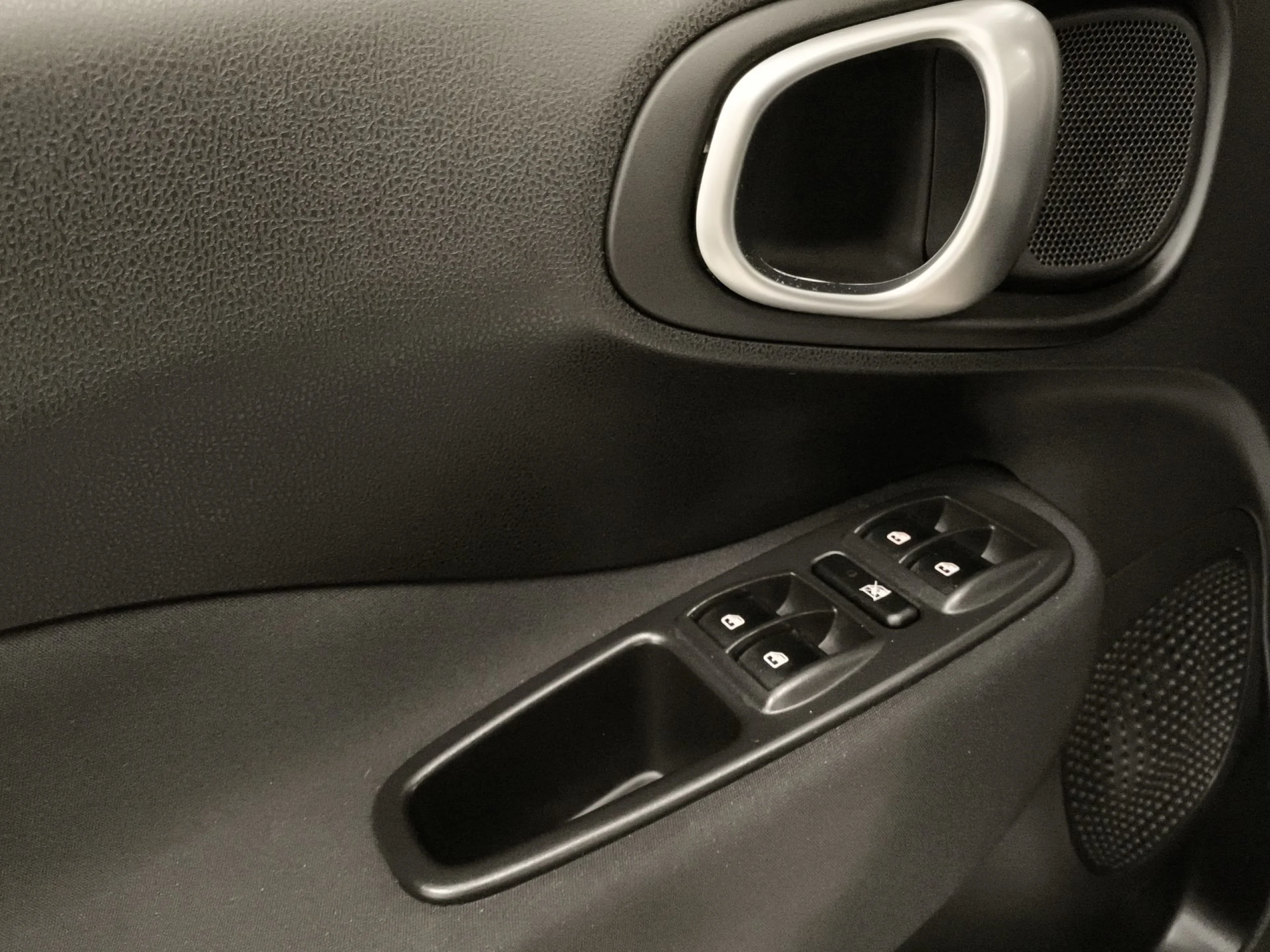 Fiat 500L 1.4 Lounge 70 kW (95 CV) - Foto 10