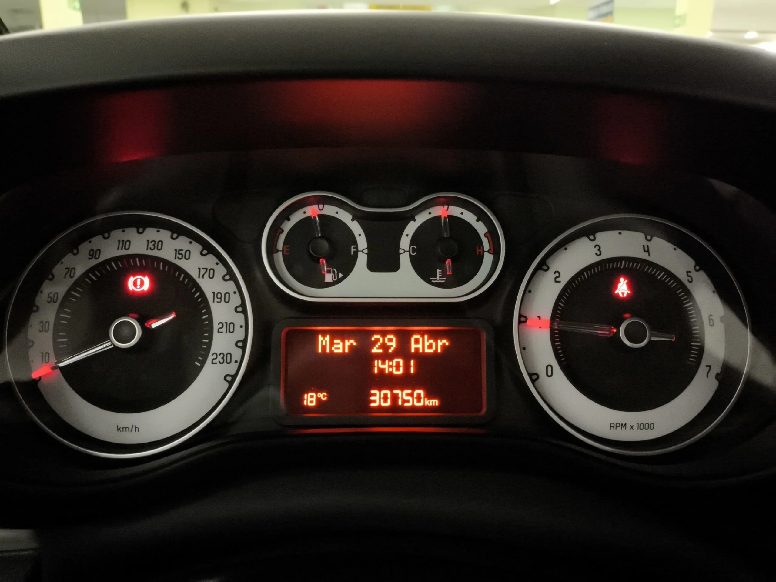 Fiat 500L 1.4 Lounge 70 kW (95 CV) - Foto 12
