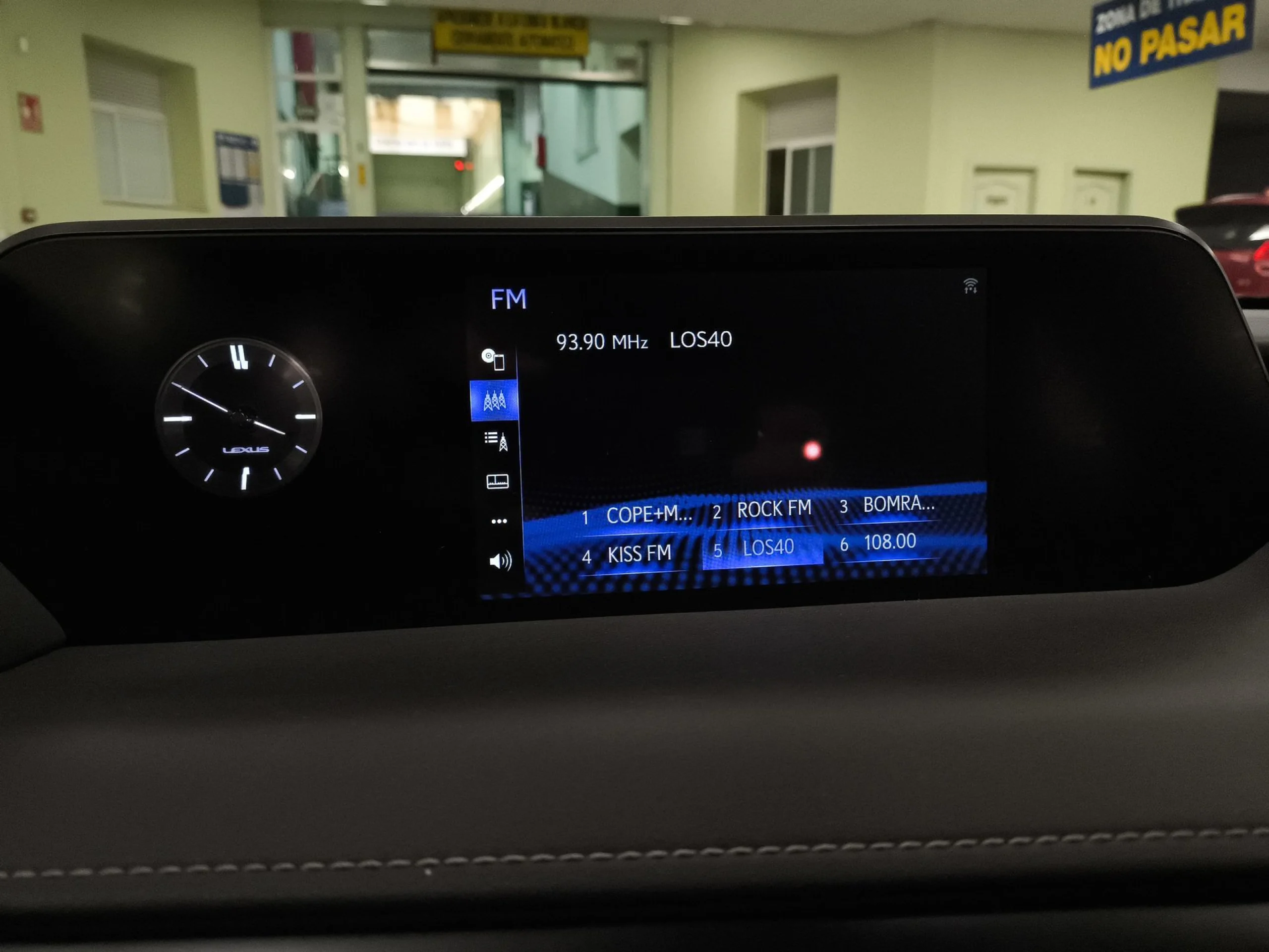 Lexus Ux 250h Premium 135 kW (184 CV) - Foto 13