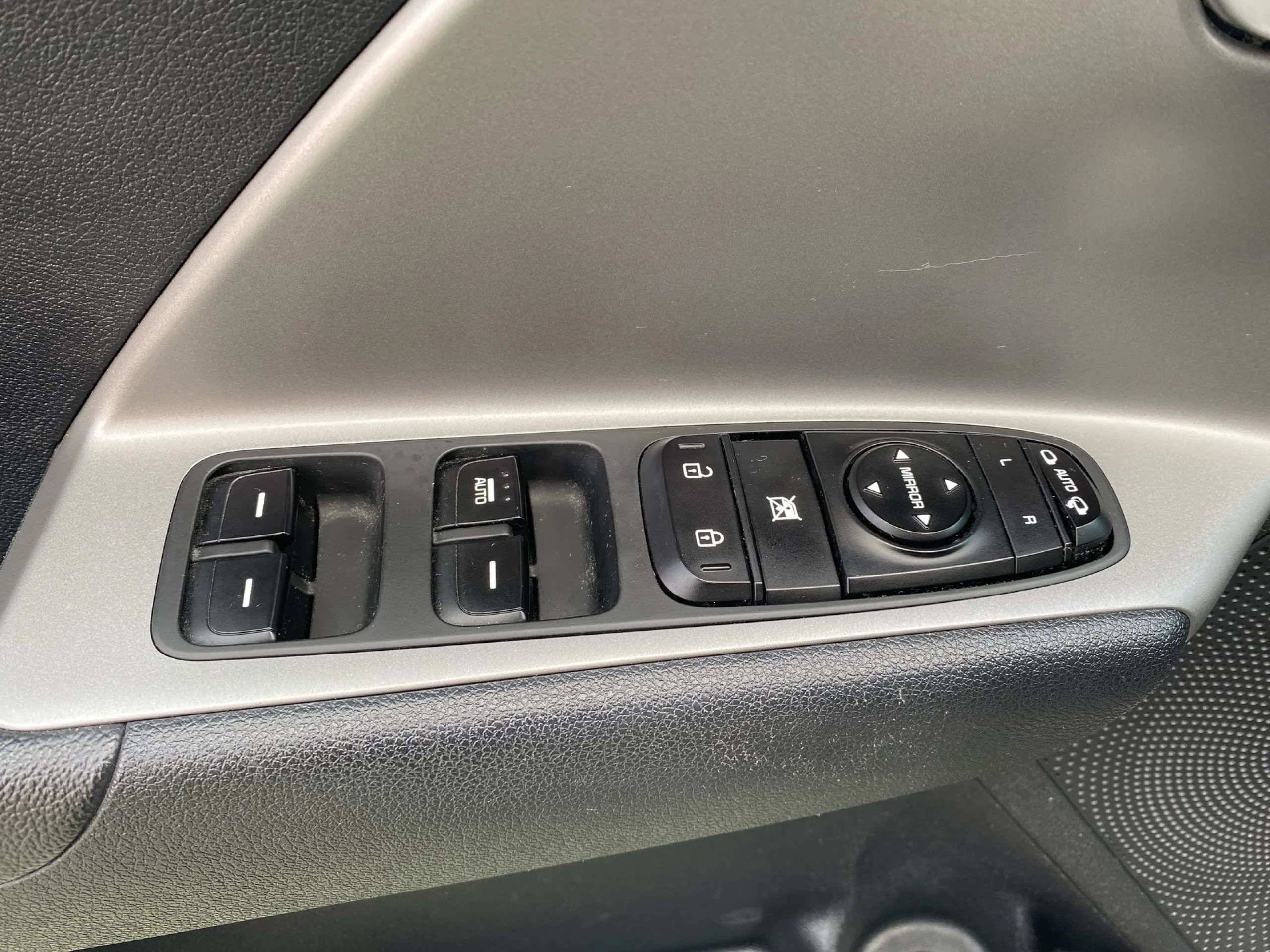 Kia Niro 1.6 GDi HEV Híbrido Drive 104 kW (141 CV) - Foto 10