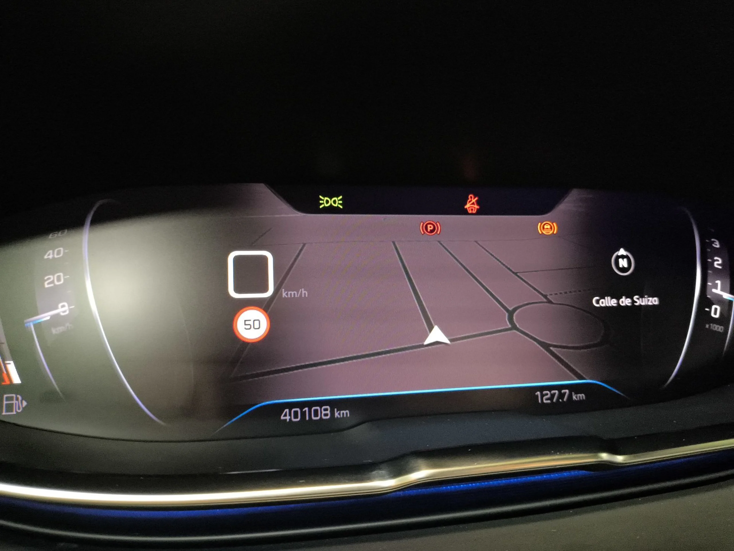 Peugeot 3008 BlueHDi 130 SANDS Allure Pack 96 kW (130 CV) - Foto 12