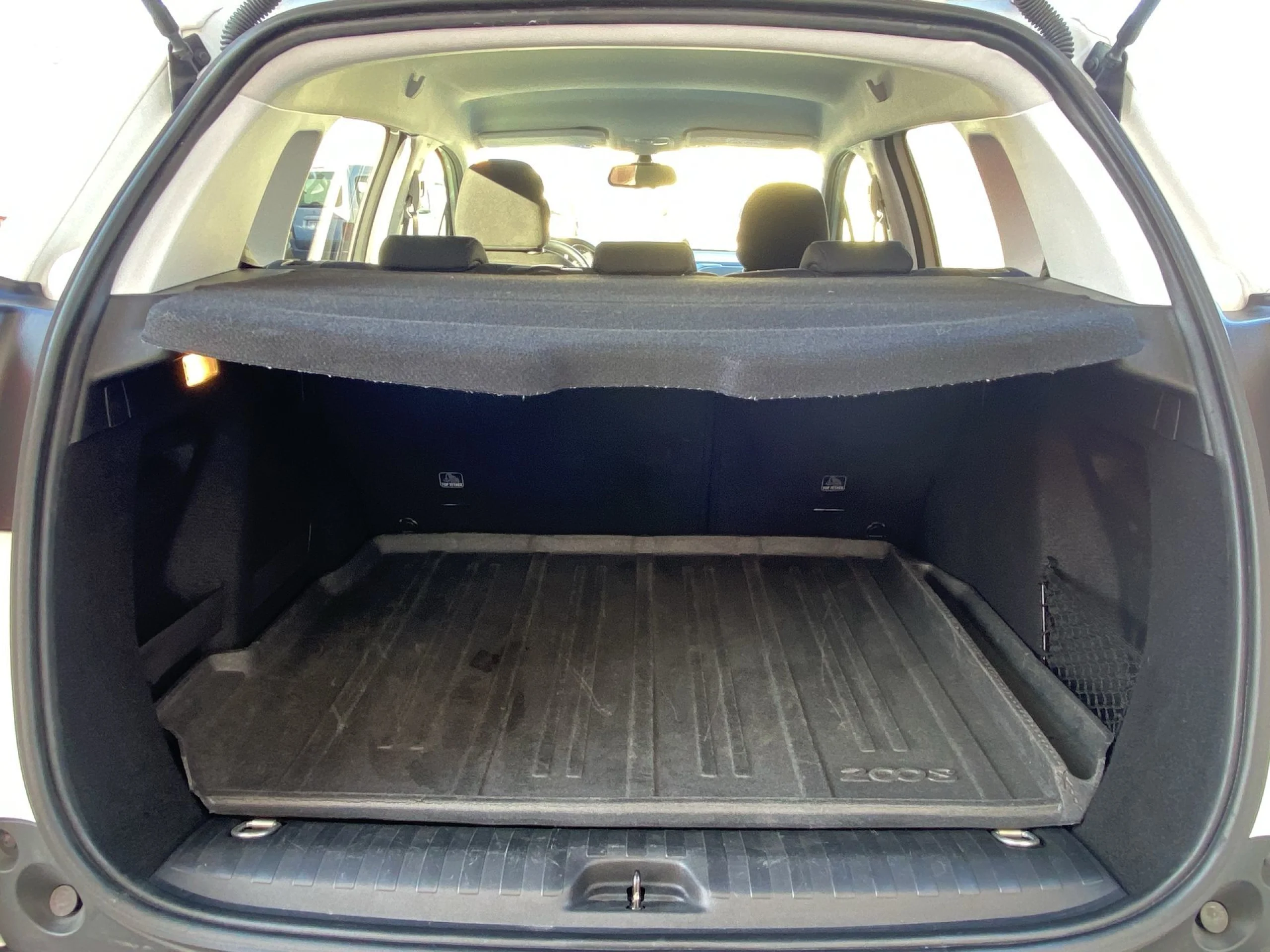 Peugeot 2008 PureTech Signature EAT6 96 kW (130 CV) - Foto 19