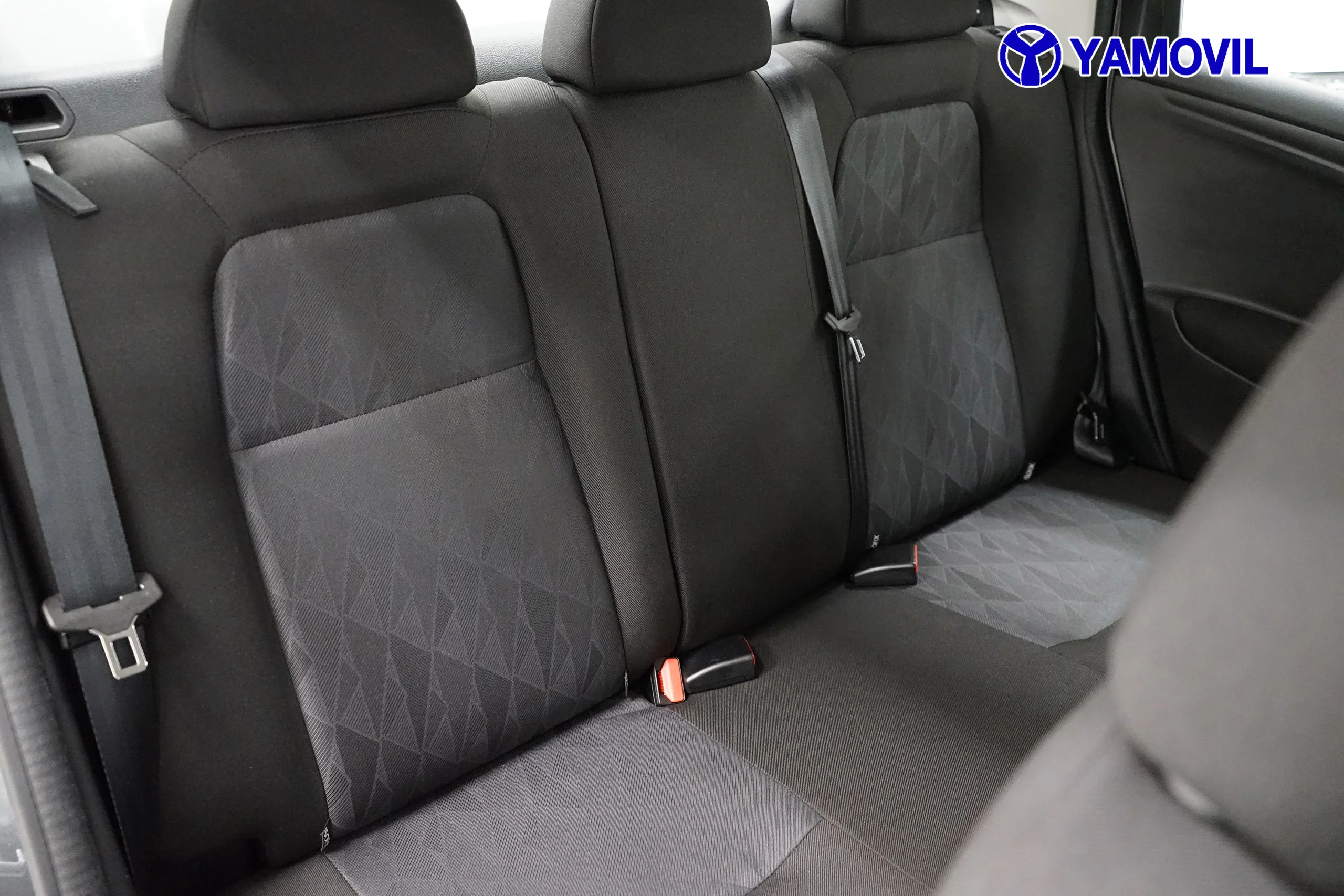Citroen C-Elysee 1.2 PURETECH FEEL 4P - Foto 16