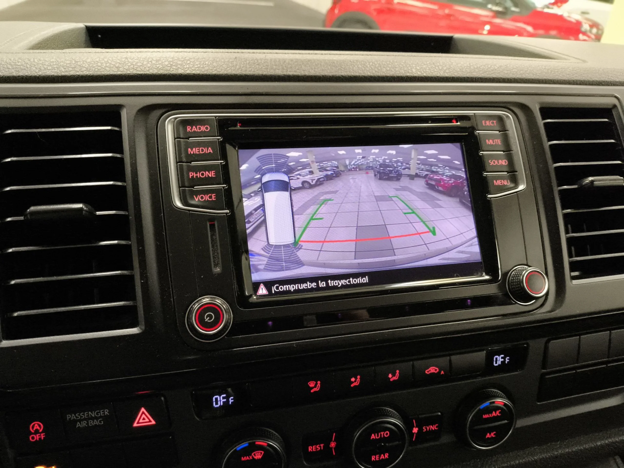 Volkswagen Multivan Trendline 2.0 TDI BMT 110 kW (150 CV) DSG - Foto 14