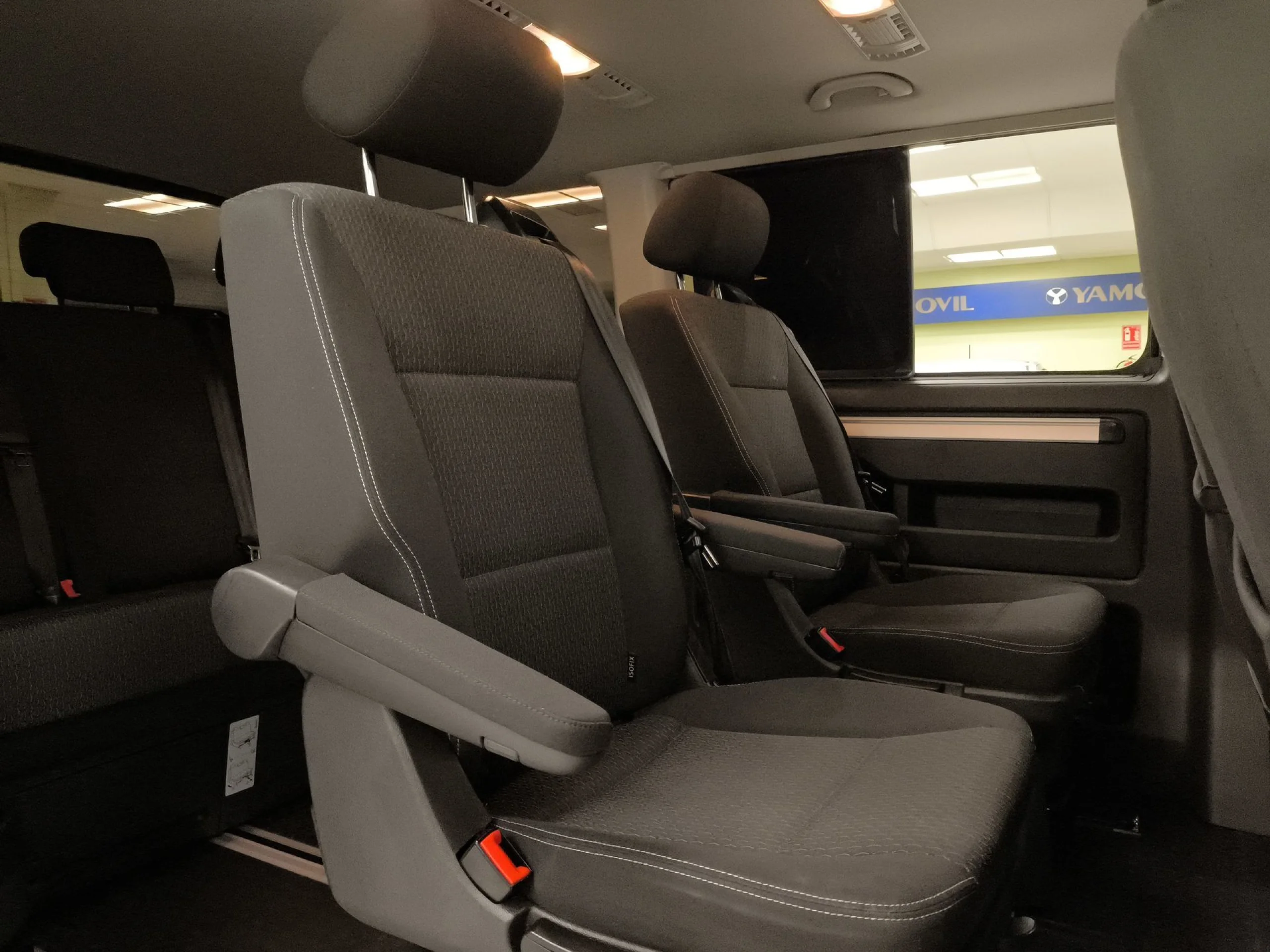 Volkswagen Multivan Trendline 2.0 TDI BMT 110 kW (150 CV) DSG - Foto 18