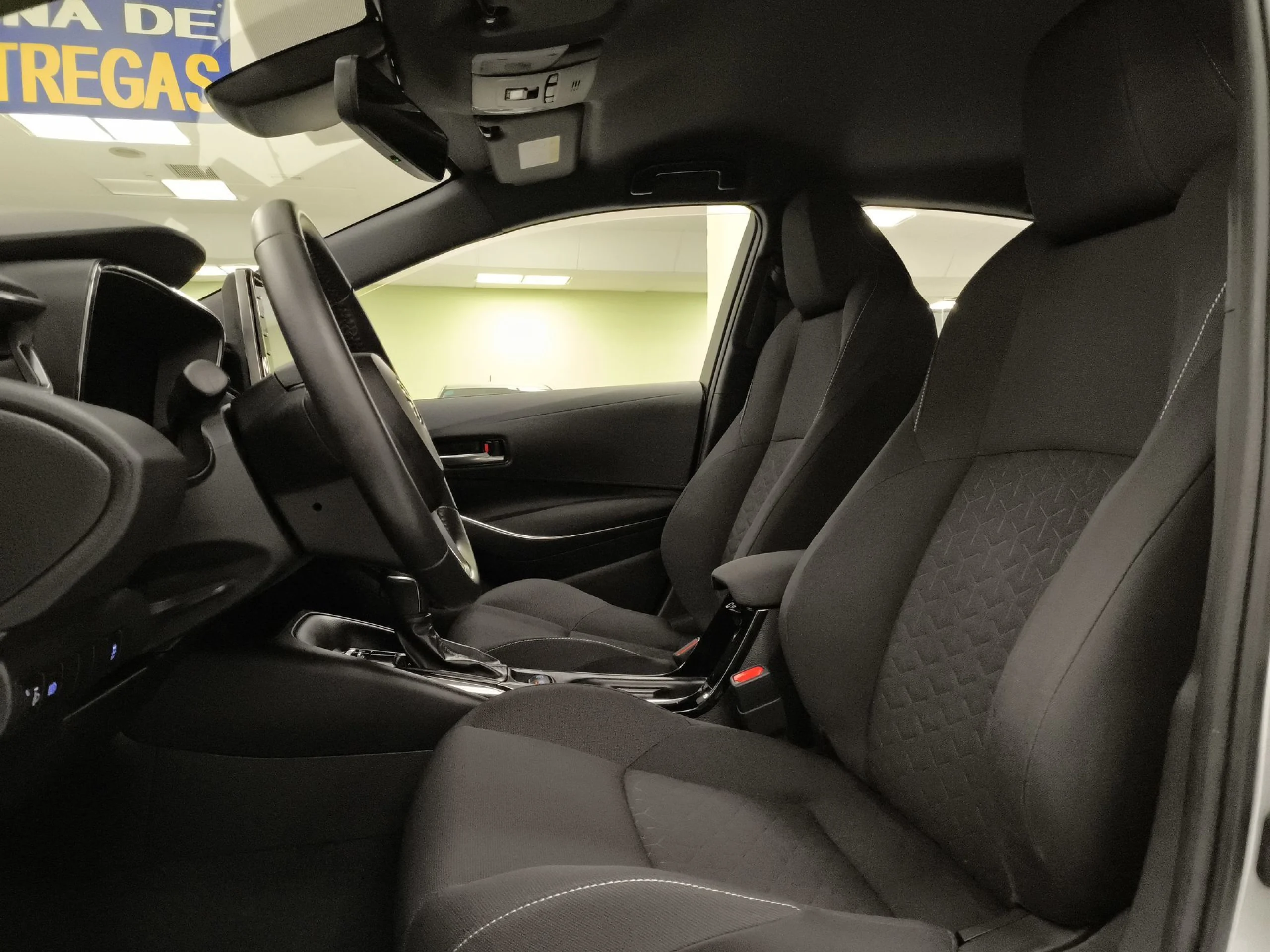 Toyota Corolla 1.8 125 Híbrido Active Tech E-CVT 90 kW (122 CV) - Foto 8