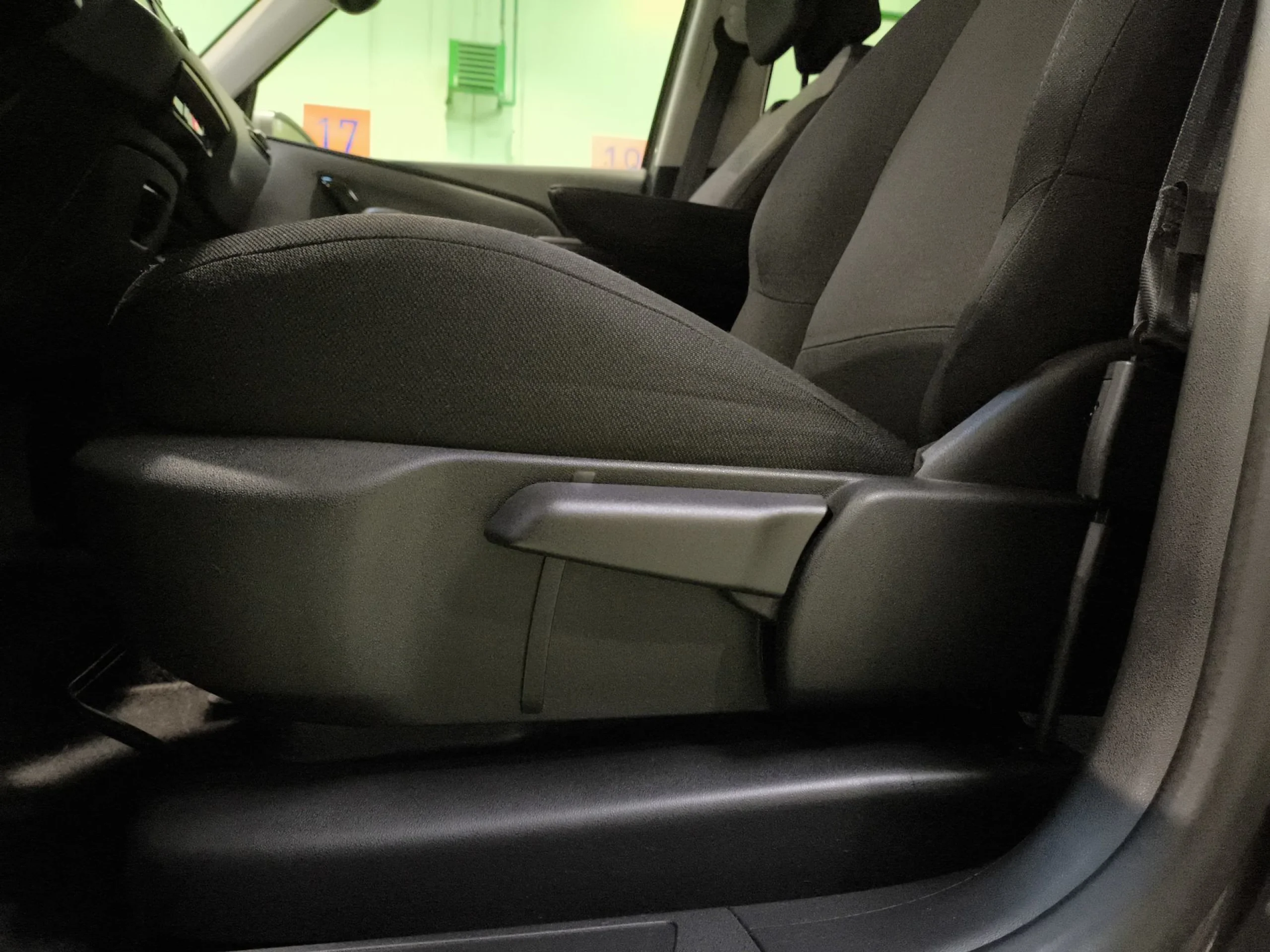 Citroen C4 Spacetourer BlueHDi 130 SANDS Feel 96 kW (130 CV) - Foto 9