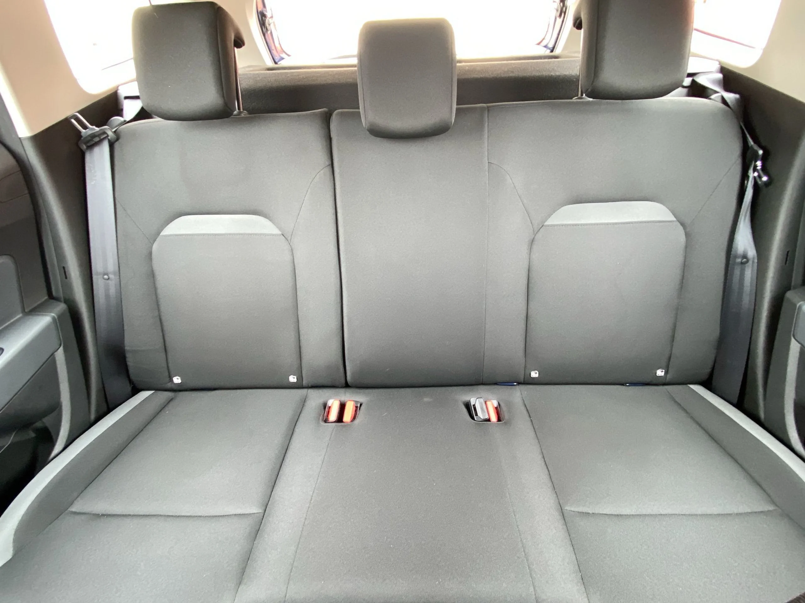 Dacia Duster Essential TCE 96 kW (130 CV) 4X2 GPF - Foto 18