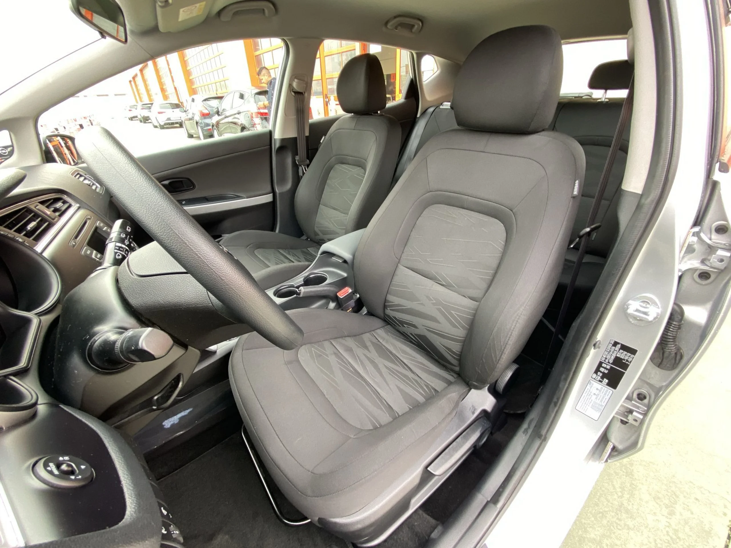 Kia Ceed 1.4 CVVT Concept 74 kW (100 CV) - Foto 8
