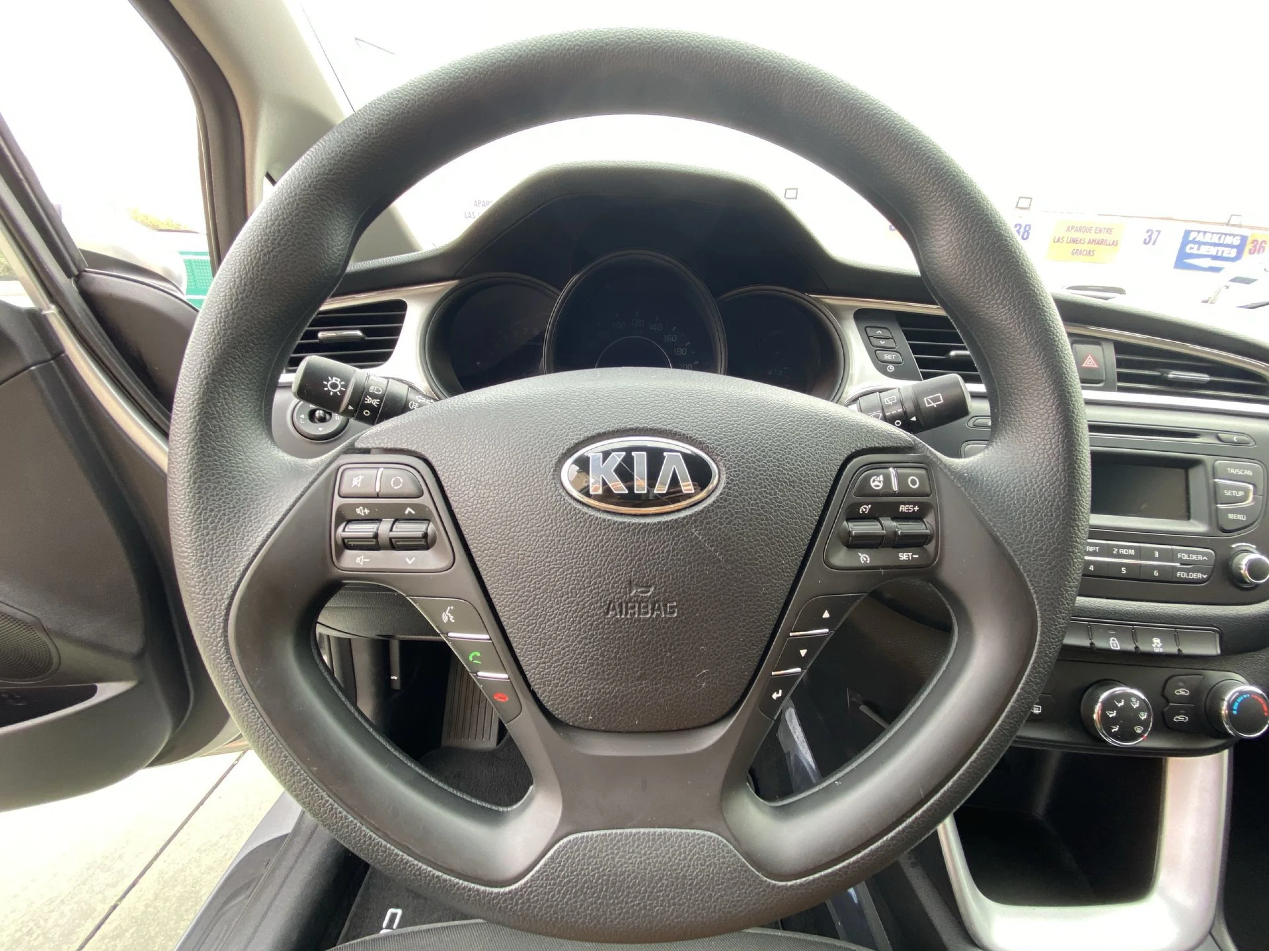 Kia Ceed 1.4 CVVT Concept 74 kW (100 CV) - Foto 11