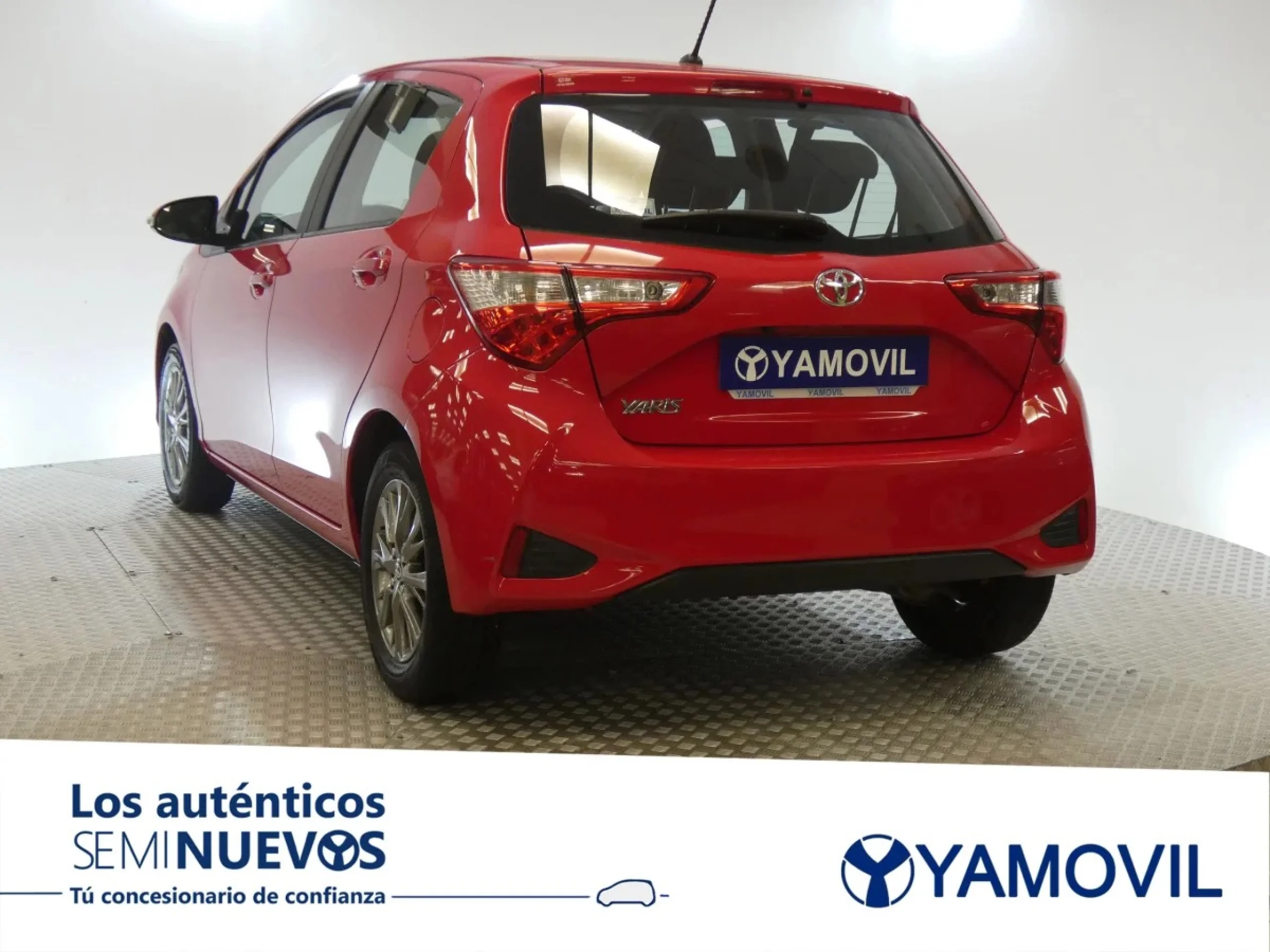 Toyota Yaris 70 Active Tech 51 kW (69 CV) - Foto 4