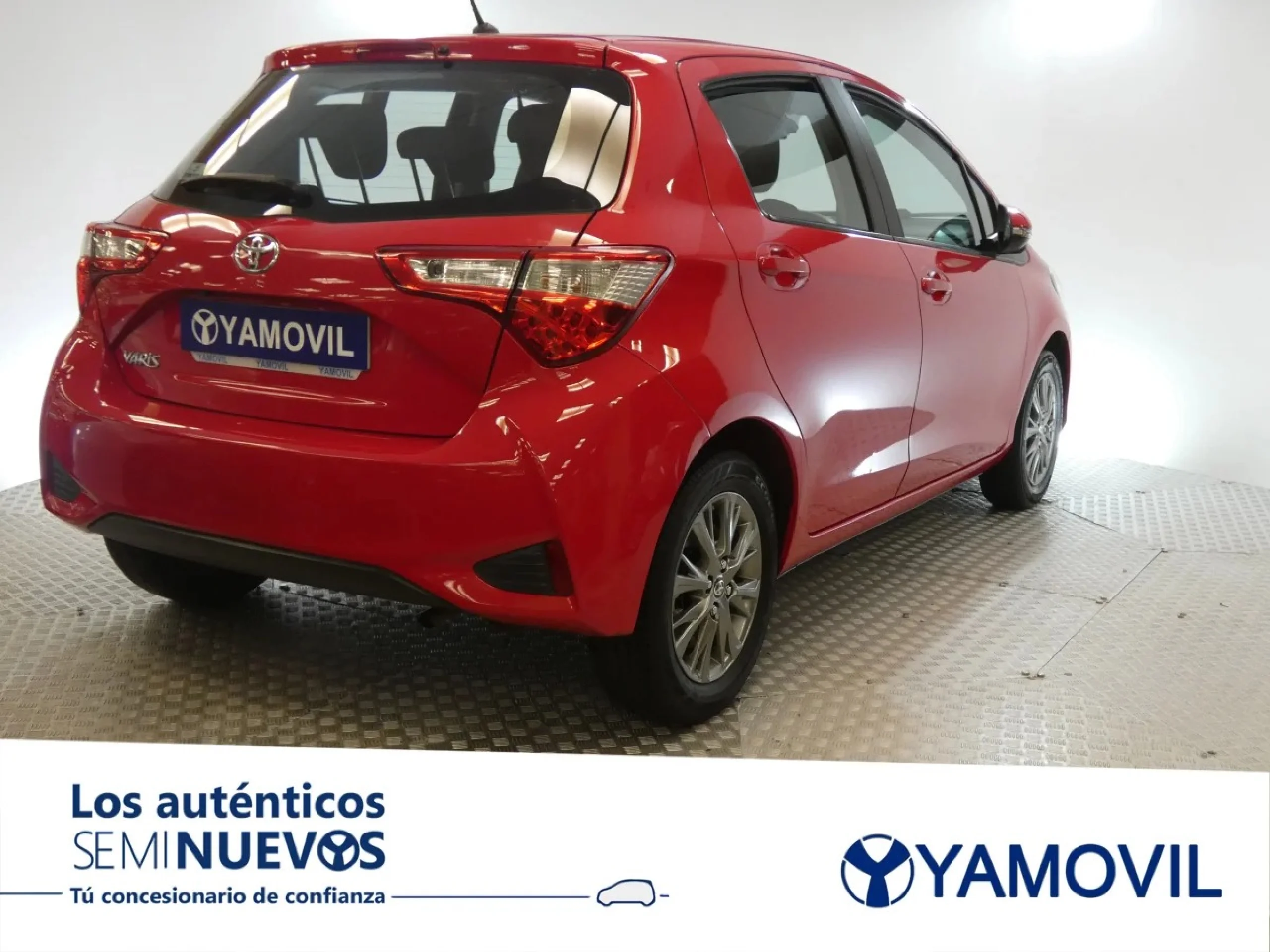 Toyota Yaris 70 Active Tech 51 kW (69 CV) - Foto 6
