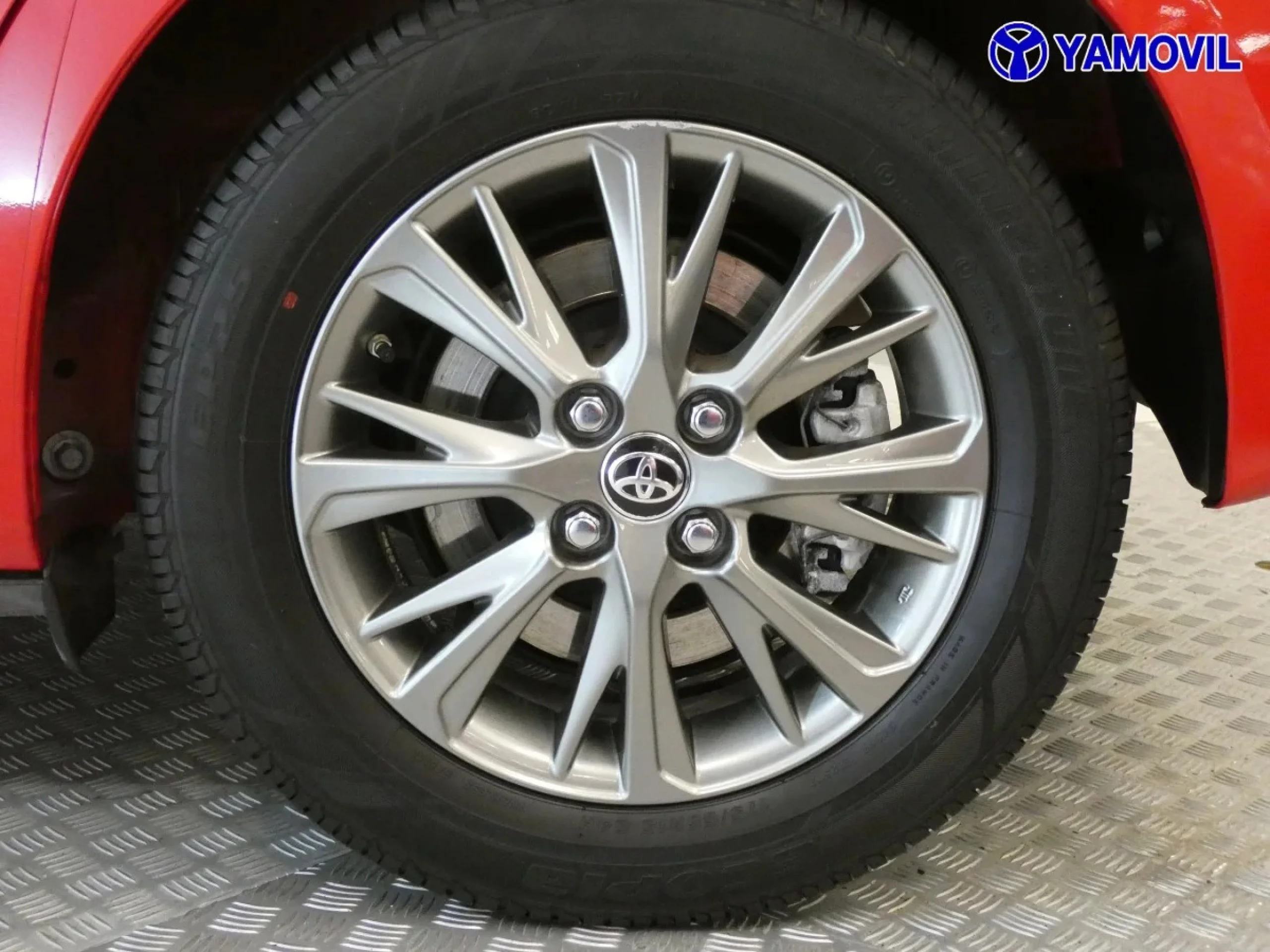 Toyota Yaris 70 Active Tech 51 kW (69 CV) - Foto 11