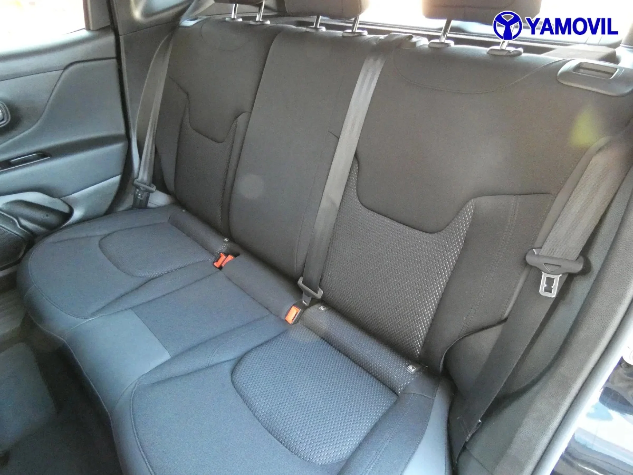 Jeep Renegade 1.0G Night Eagle II 4x2 88 kW (120 CV) - Foto 14