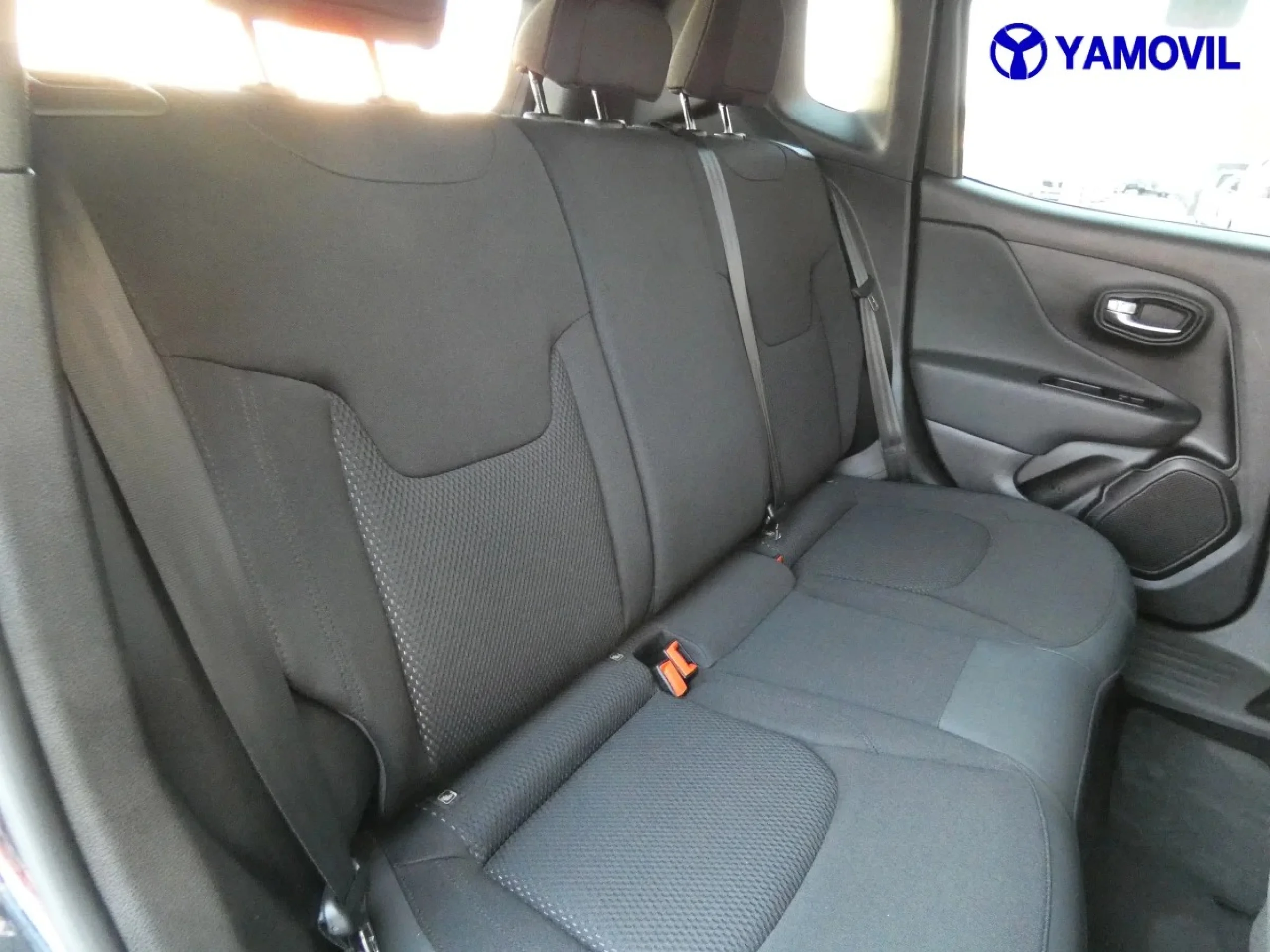 Jeep Renegade 1.0G Night Eagle II 4x2 88 kW (120 CV) - Foto 16