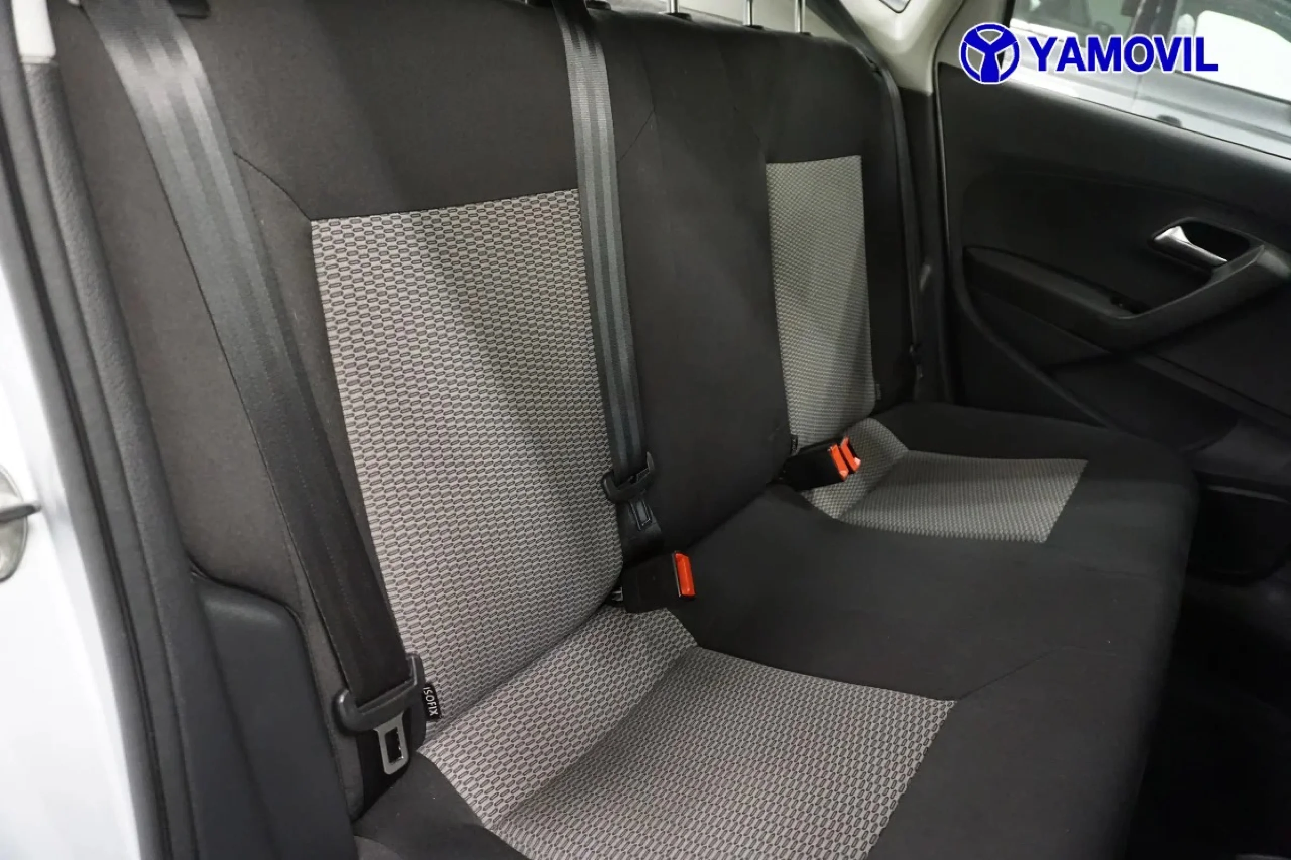 Volkswagen Polo Advance 1.6 TDI 66 kW (90 CV) - Foto 16