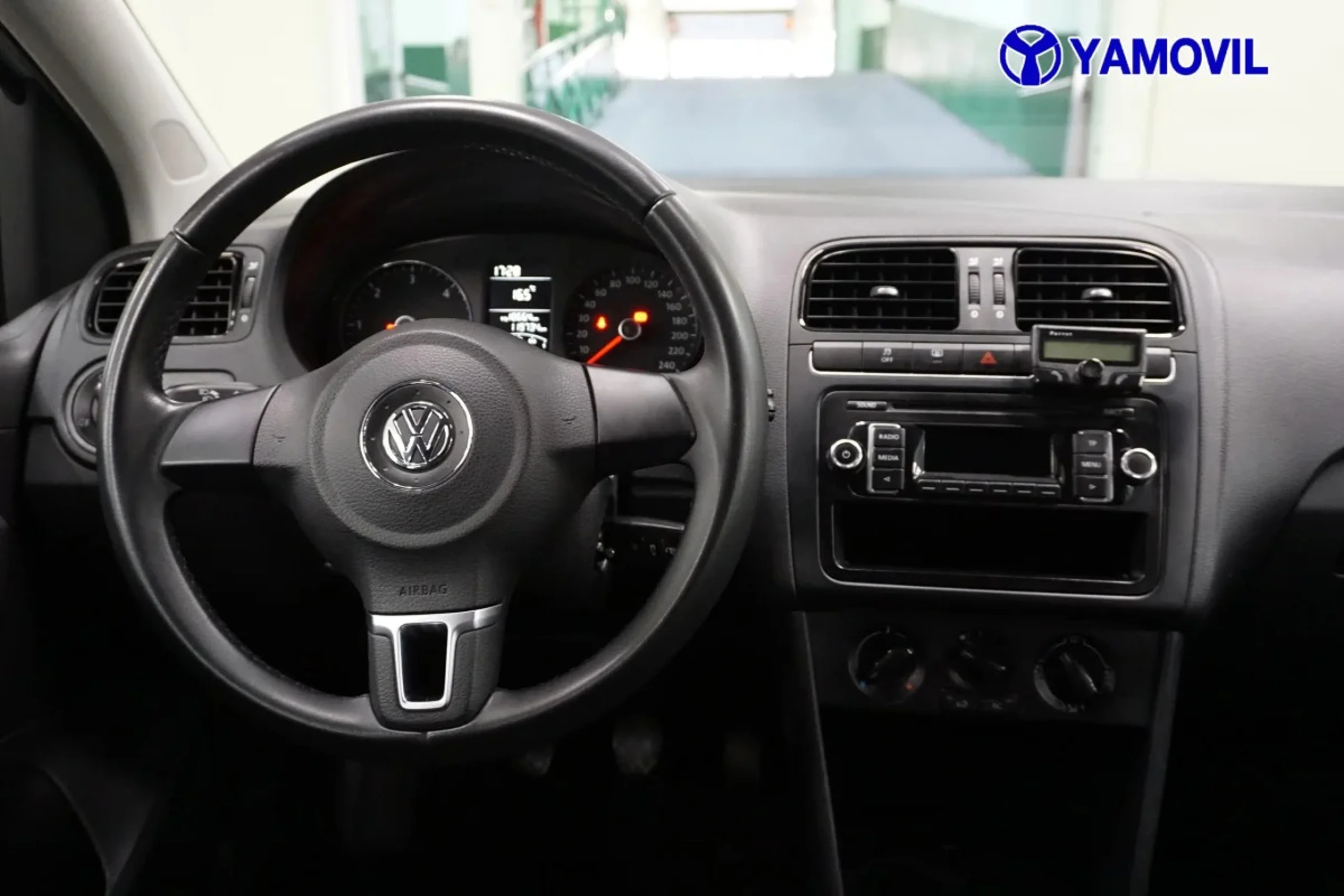 Volkswagen Polo Advance 1.6 TDI 66 kW (90 CV) - Foto 17
