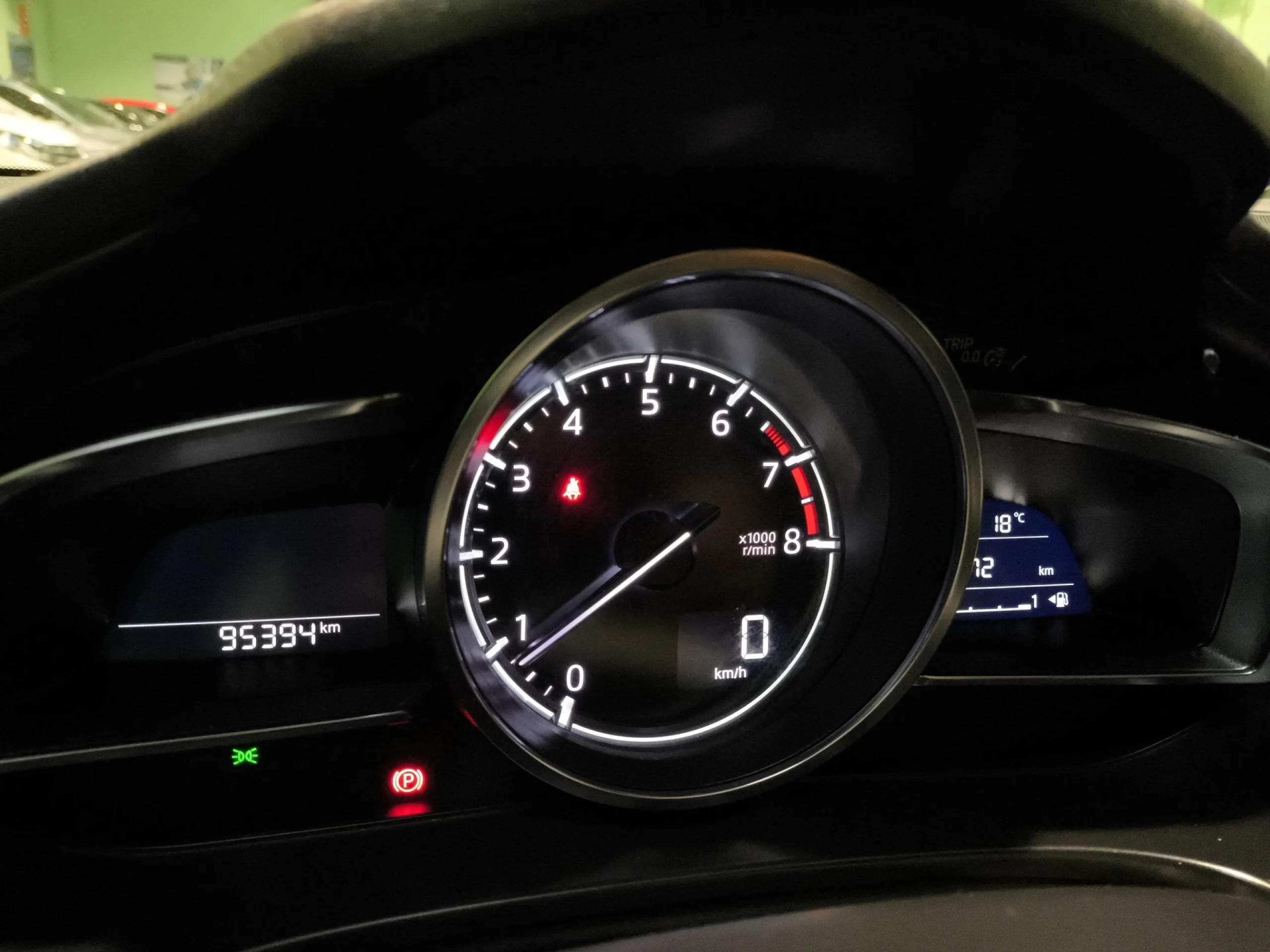 Mazda Mazda 3 2.0 GE Luxury MT 88 kW (120 CV) - Foto 14