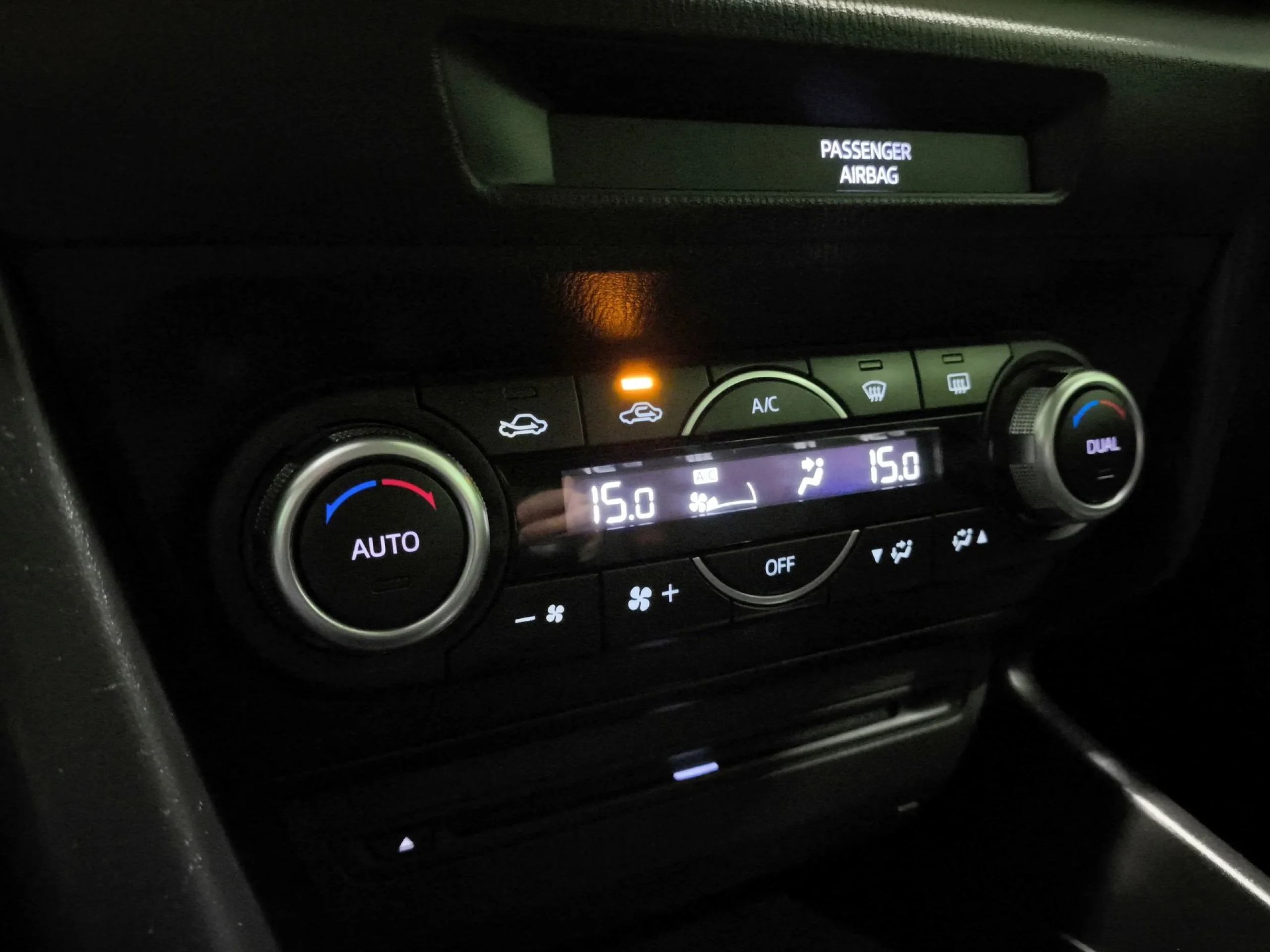 Mazda Mazda 3 2.0 GE Luxury MT 88 kW (120 CV) - Foto 19