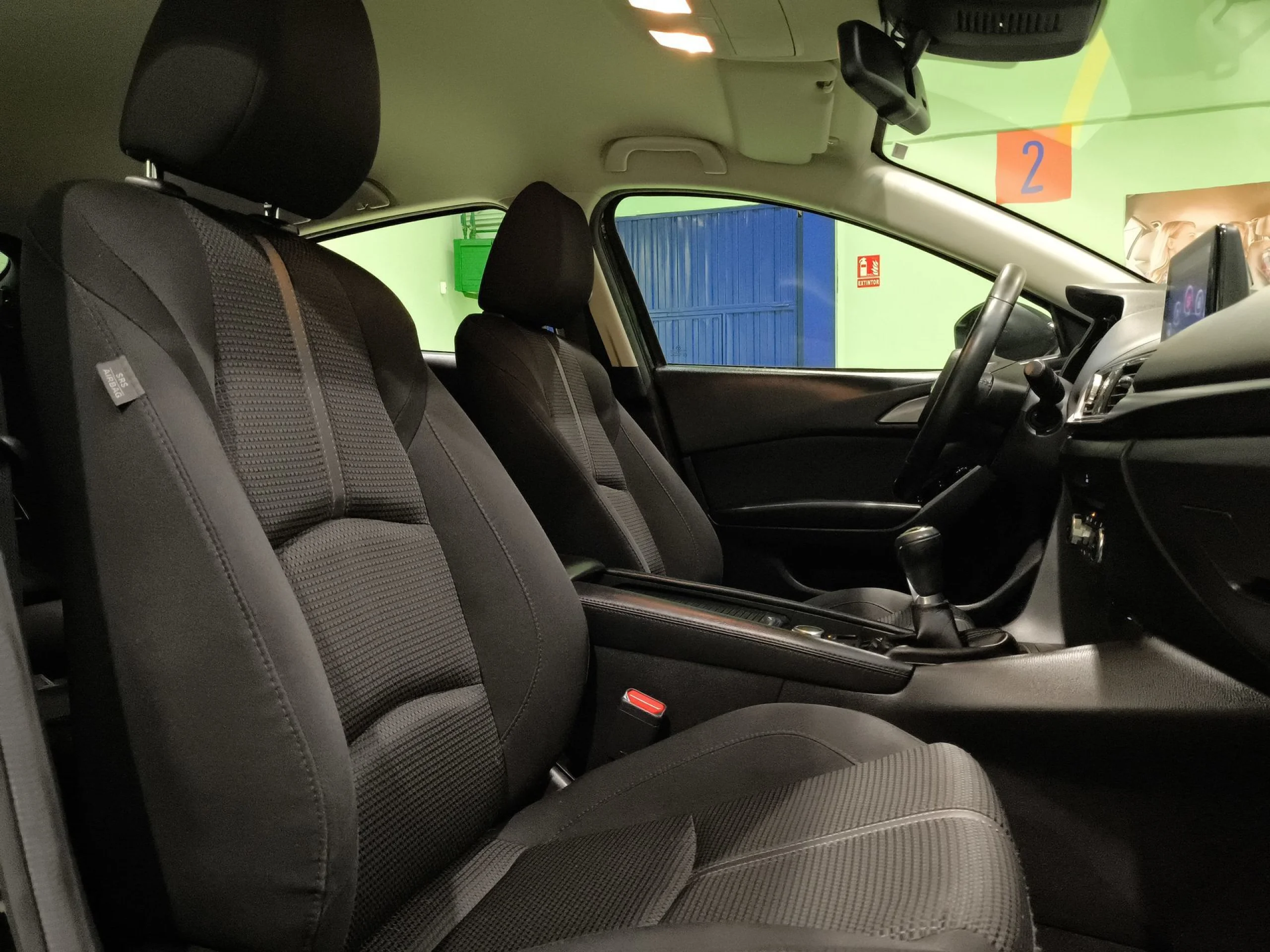 Mazda Mazda 3 2.0 GE Luxury MT 88 kW (120 CV) - Foto 24