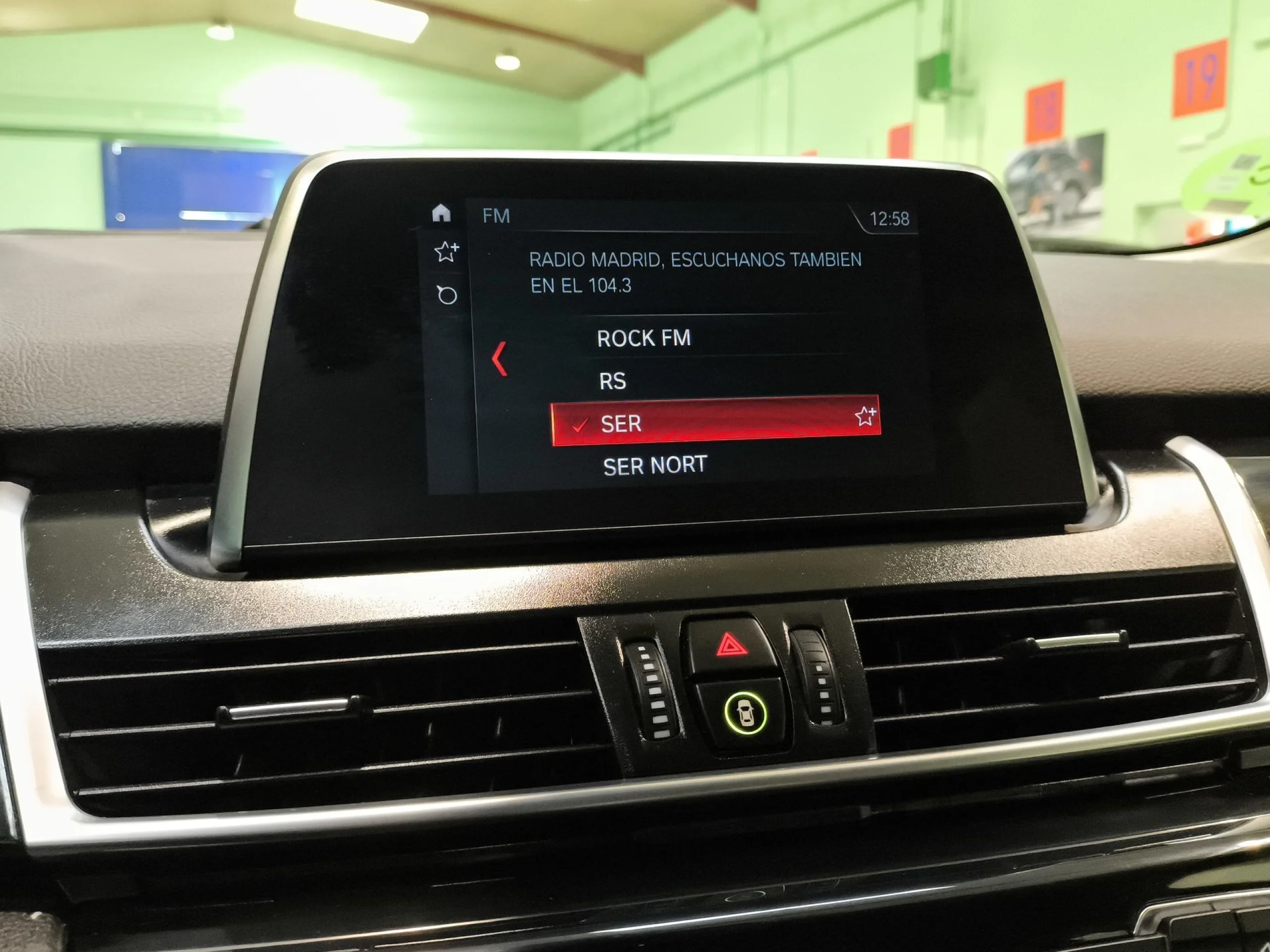 BMW Serie 2 218d Active Tourer 110 kW (150 CV) - Foto 13