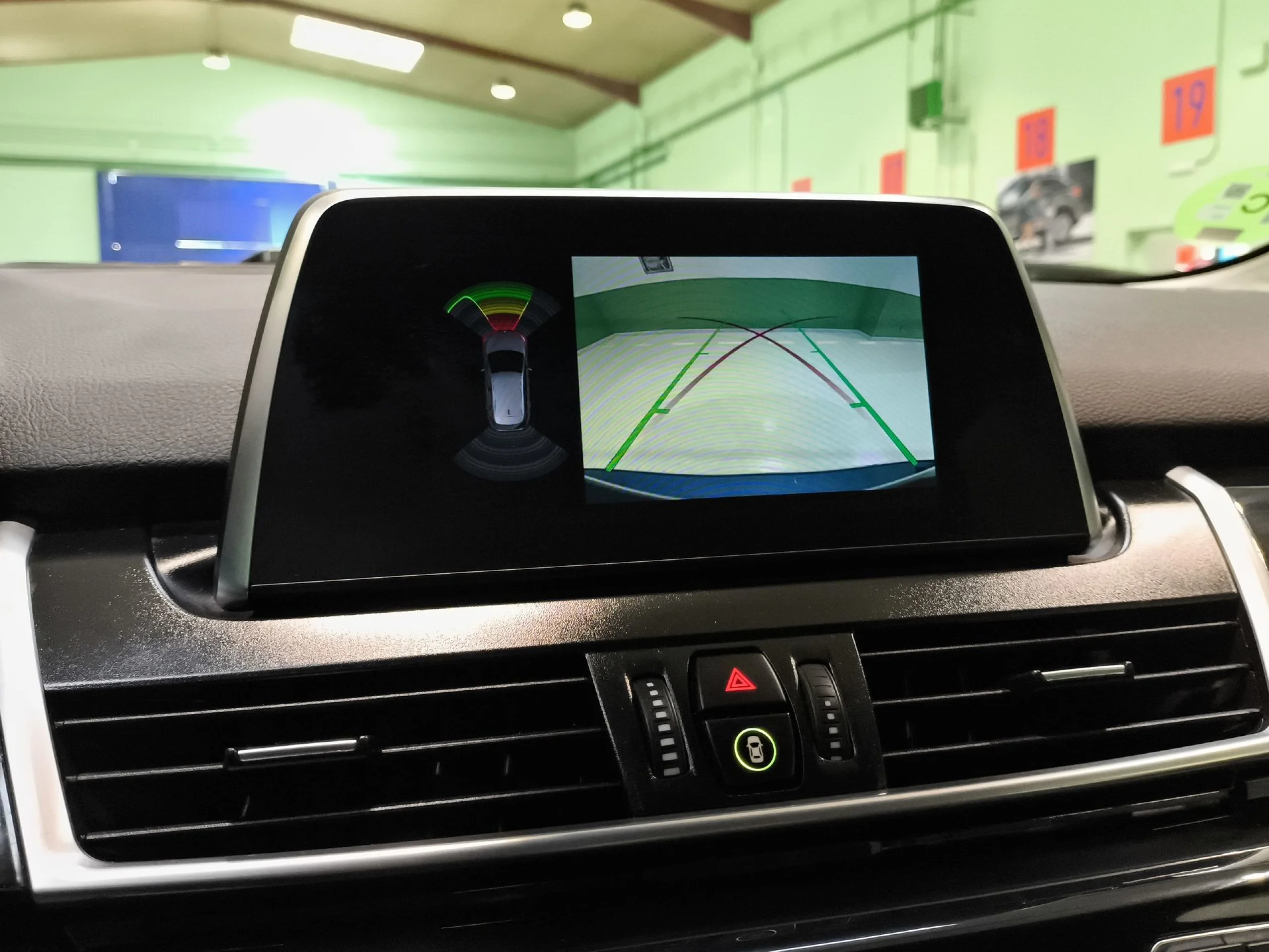 BMW Serie 2 218d Active Tourer 110 kW (150 CV) - Foto 14