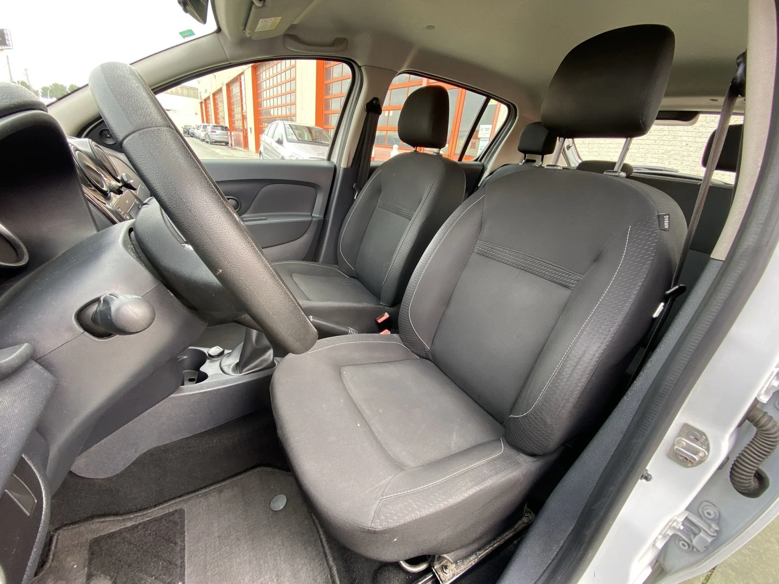 Dacia Sandero Ambiance 1.0 54 kW (73 CV) - Foto 8