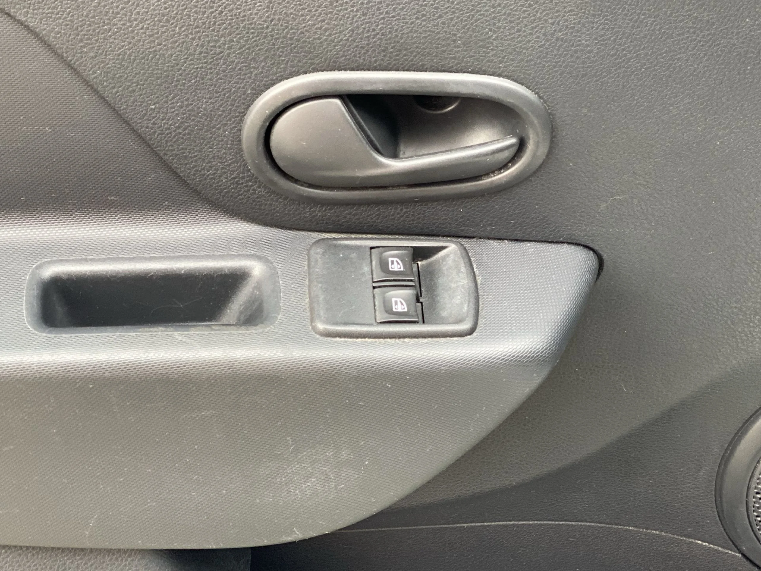 Dacia Sandero Ambiance 1.0 54 kW (73 CV) - Foto 9