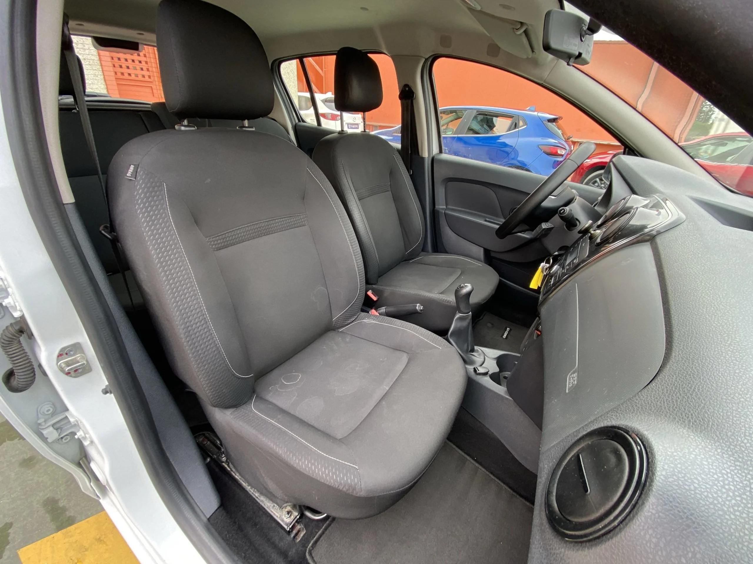 Dacia Sandero Ambiance 1.0 54 kW (73 CV) - Foto 18