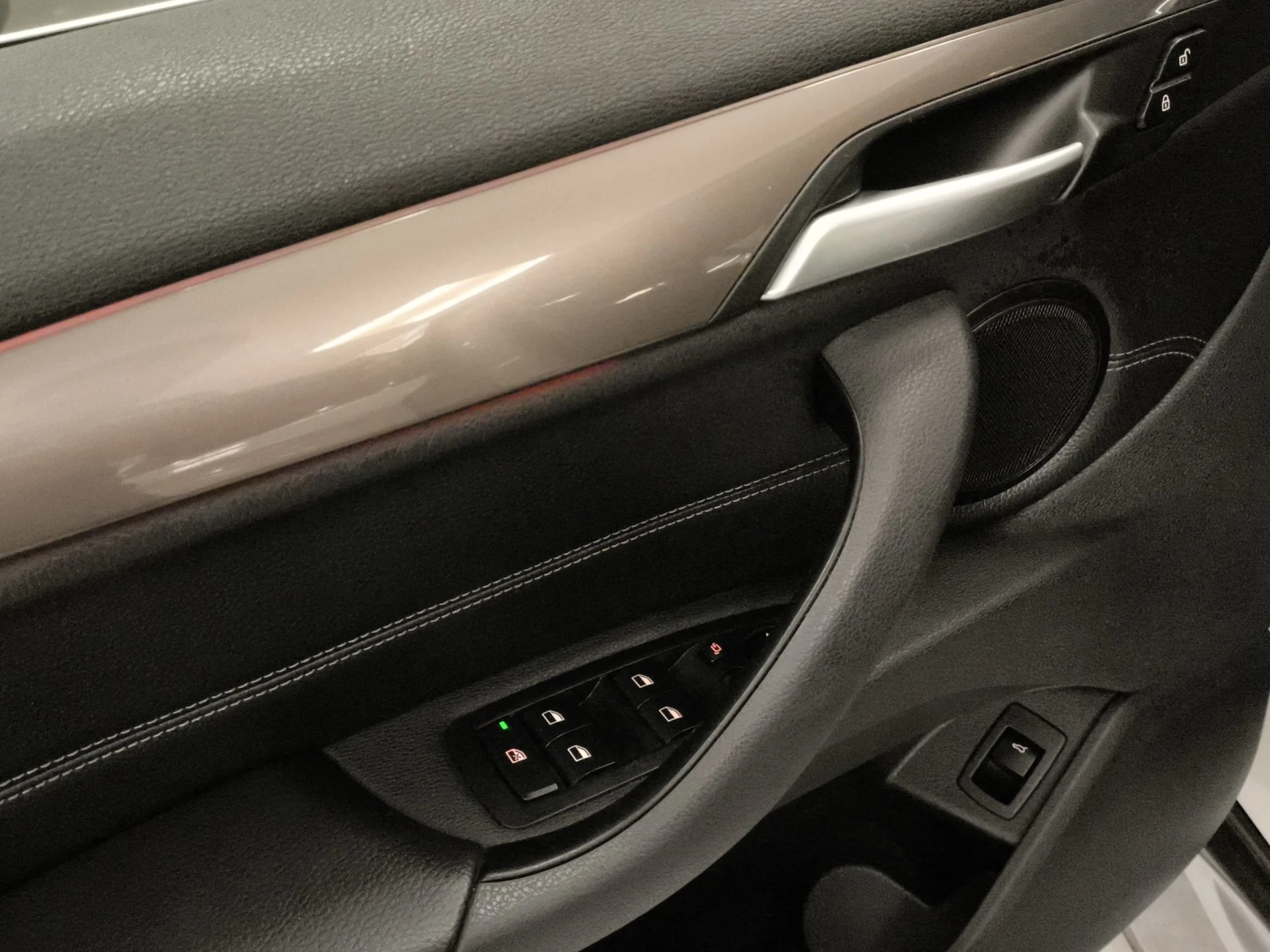 BMW X1 sDrive20i 141 kW (192 CV) - Foto 10