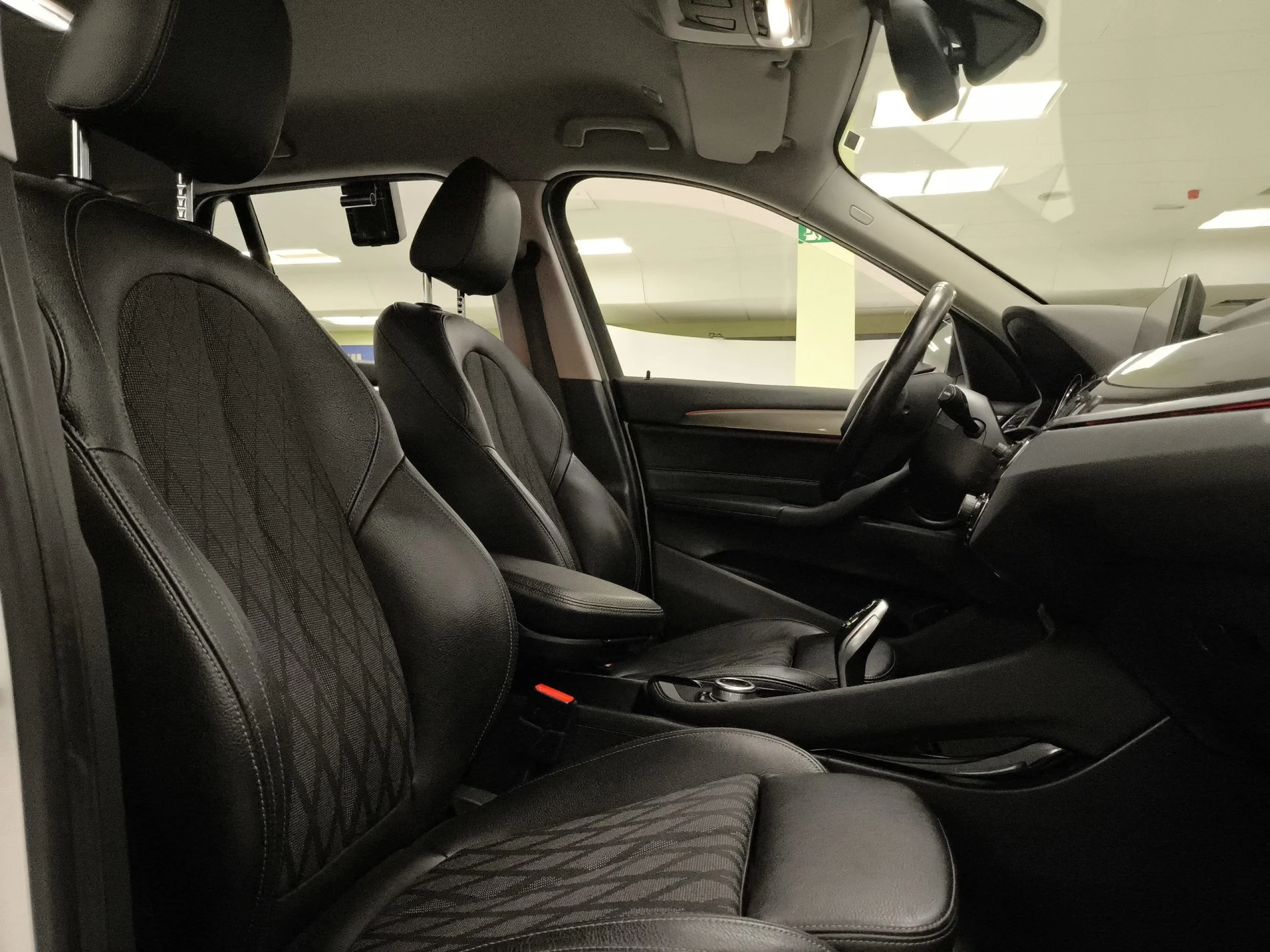 BMW X1 sDrive20i 141 kW (192 CV) - Foto 25