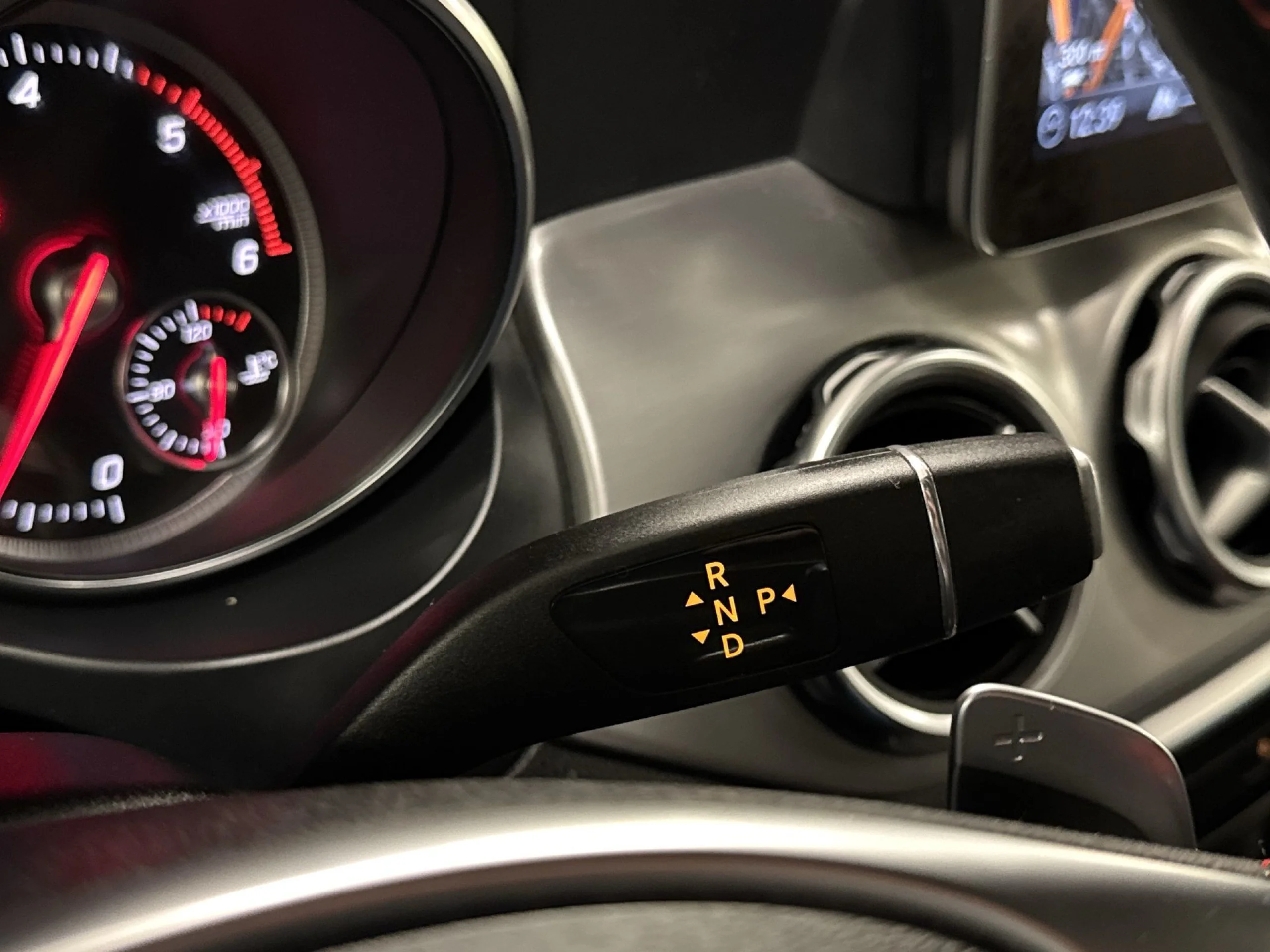 Mercedes-Benz GLA 220 d 4Matic 130 kW (177 CV) - Foto 20