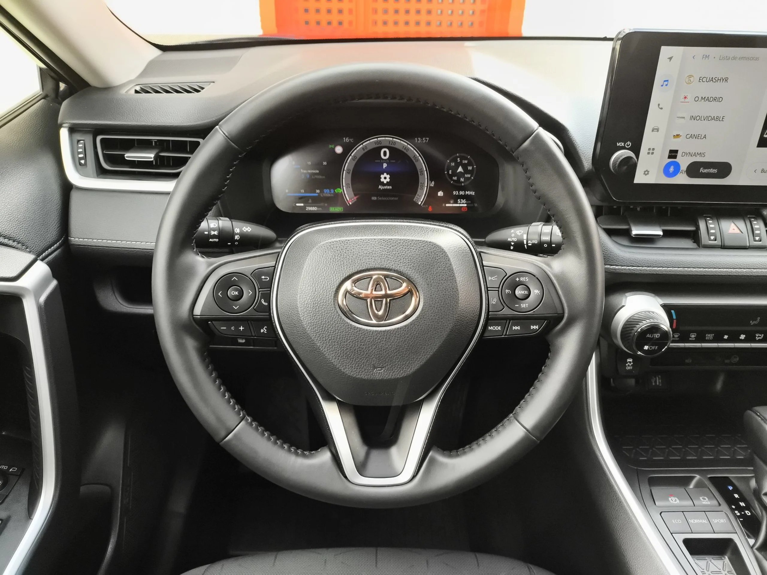 Toyota Rav4 2.5l hybrid Advance e-CVT 160 kW (218 CV) - Foto 11
