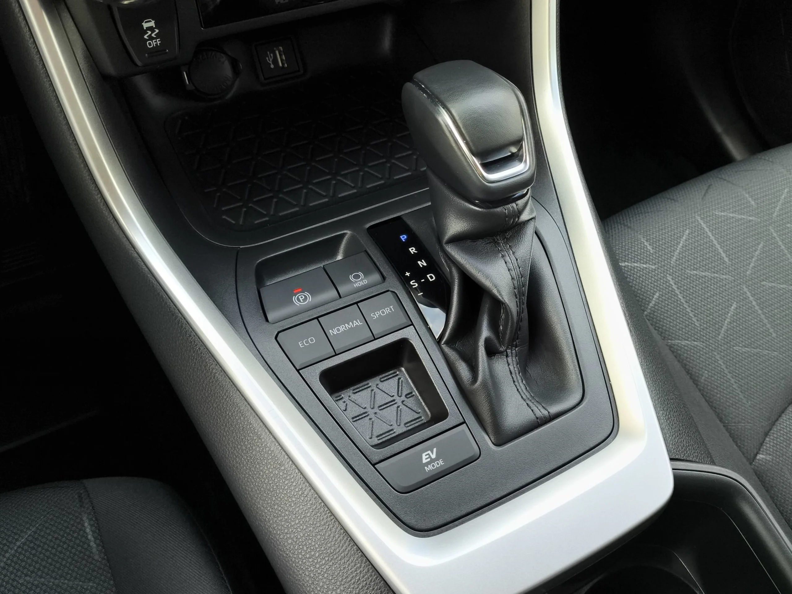 Toyota Rav4 2.5l hybrid Advance e-CVT 160 kW (218 CV) - Foto 17