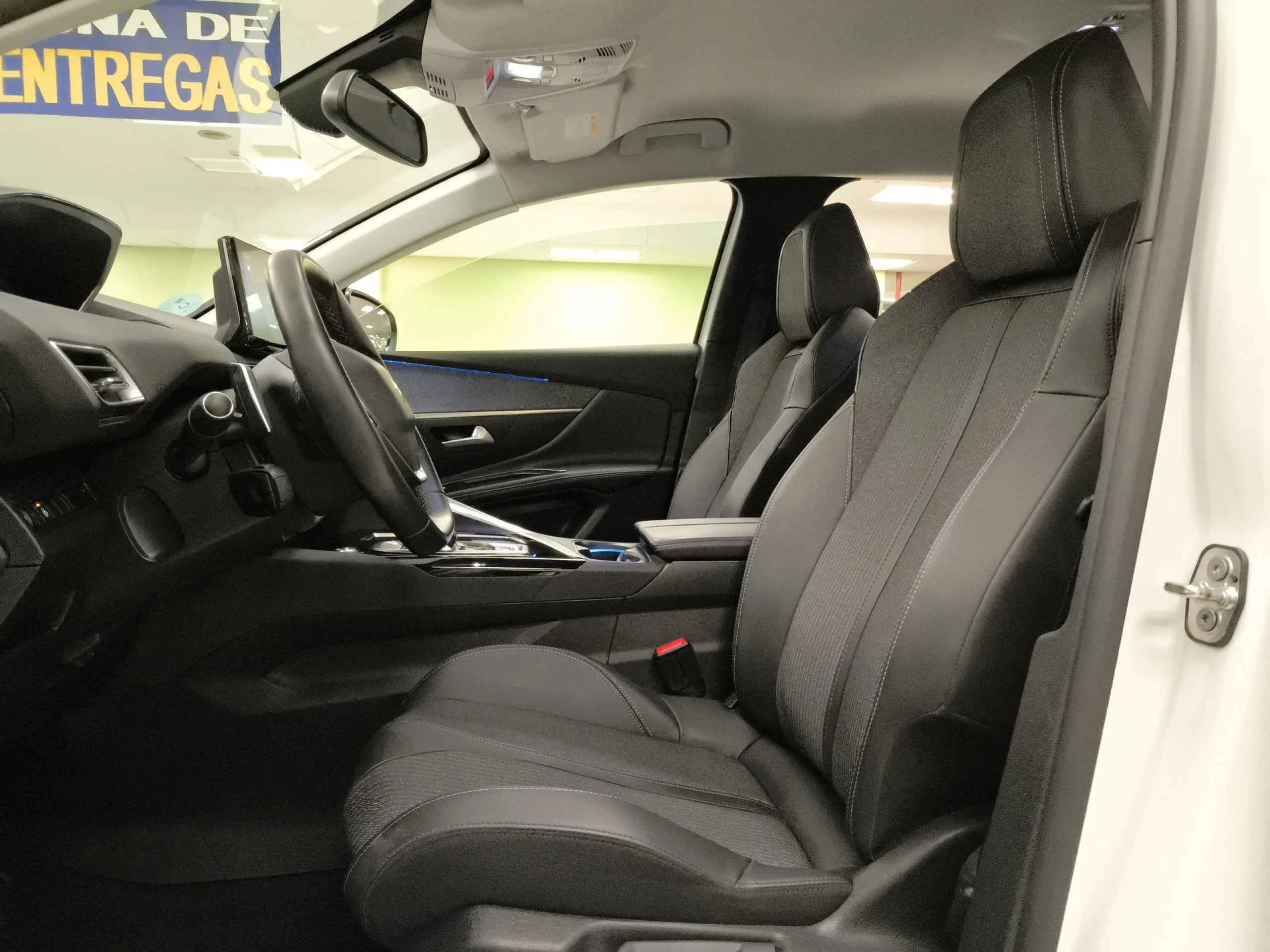 Peugeot 5008 PureTech 130 SANDS Allure 96 kW (130 CV) - Foto 8