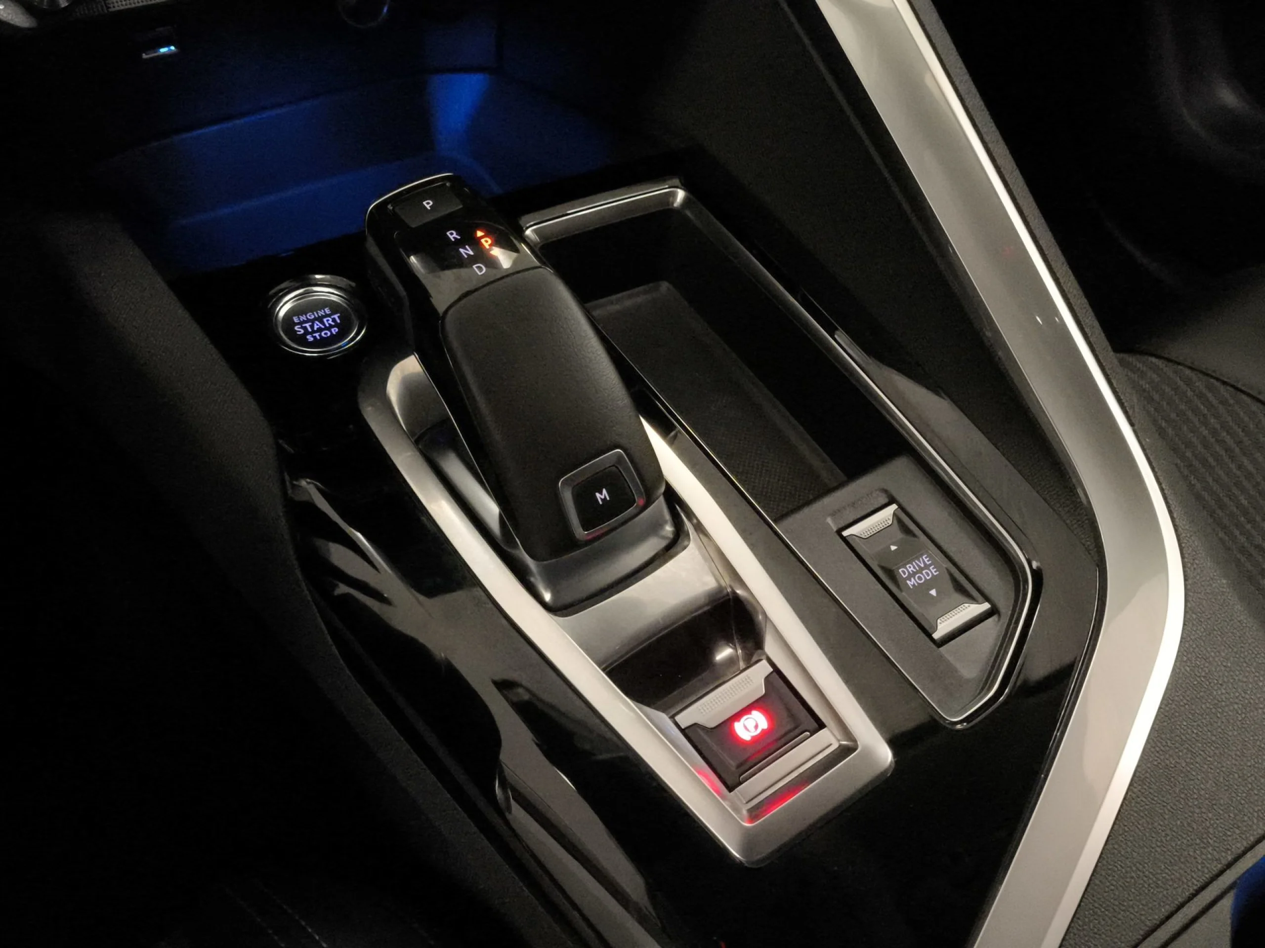 Peugeot 5008 PureTech 130 SANDS Allure 96 kW (130 CV) - Foto 17