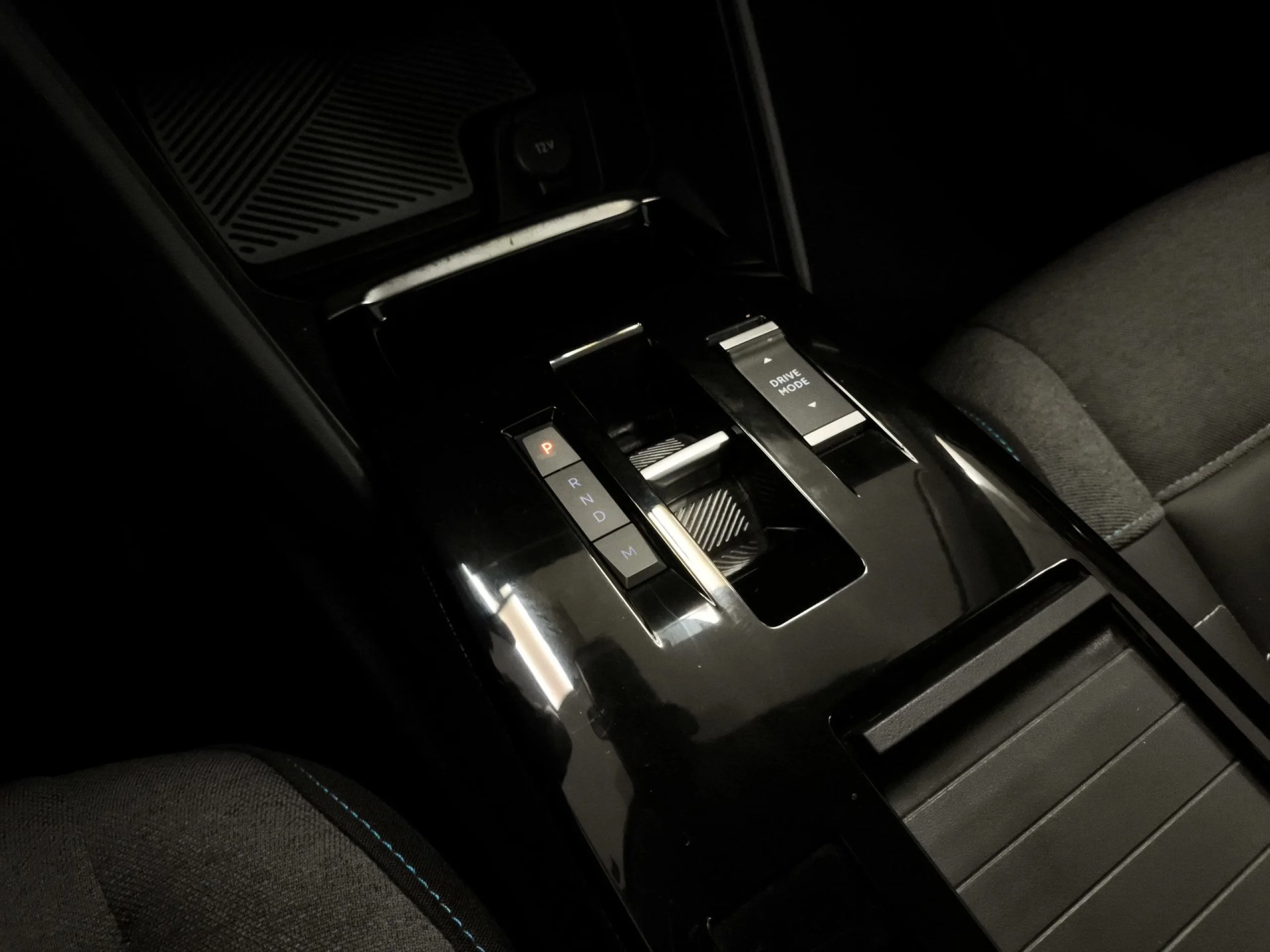 Citroen C4 BlueHDi 130 SANDS Shine EAT8 96 kW (130 CV) - Foto 21