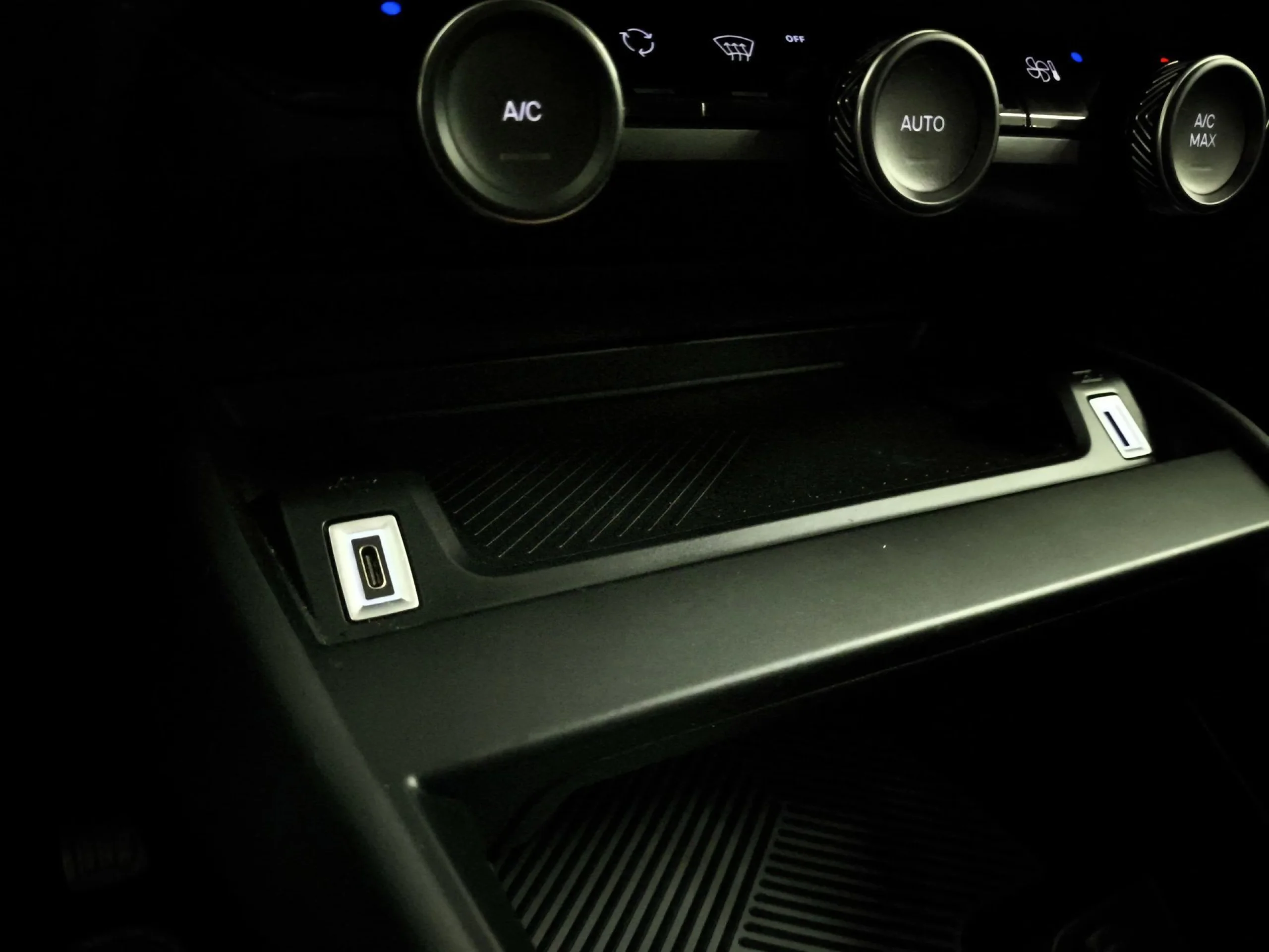 Citroen C4 BlueHDi 130 SANDS Shine EAT8 96 kW (130 CV) - Foto 22