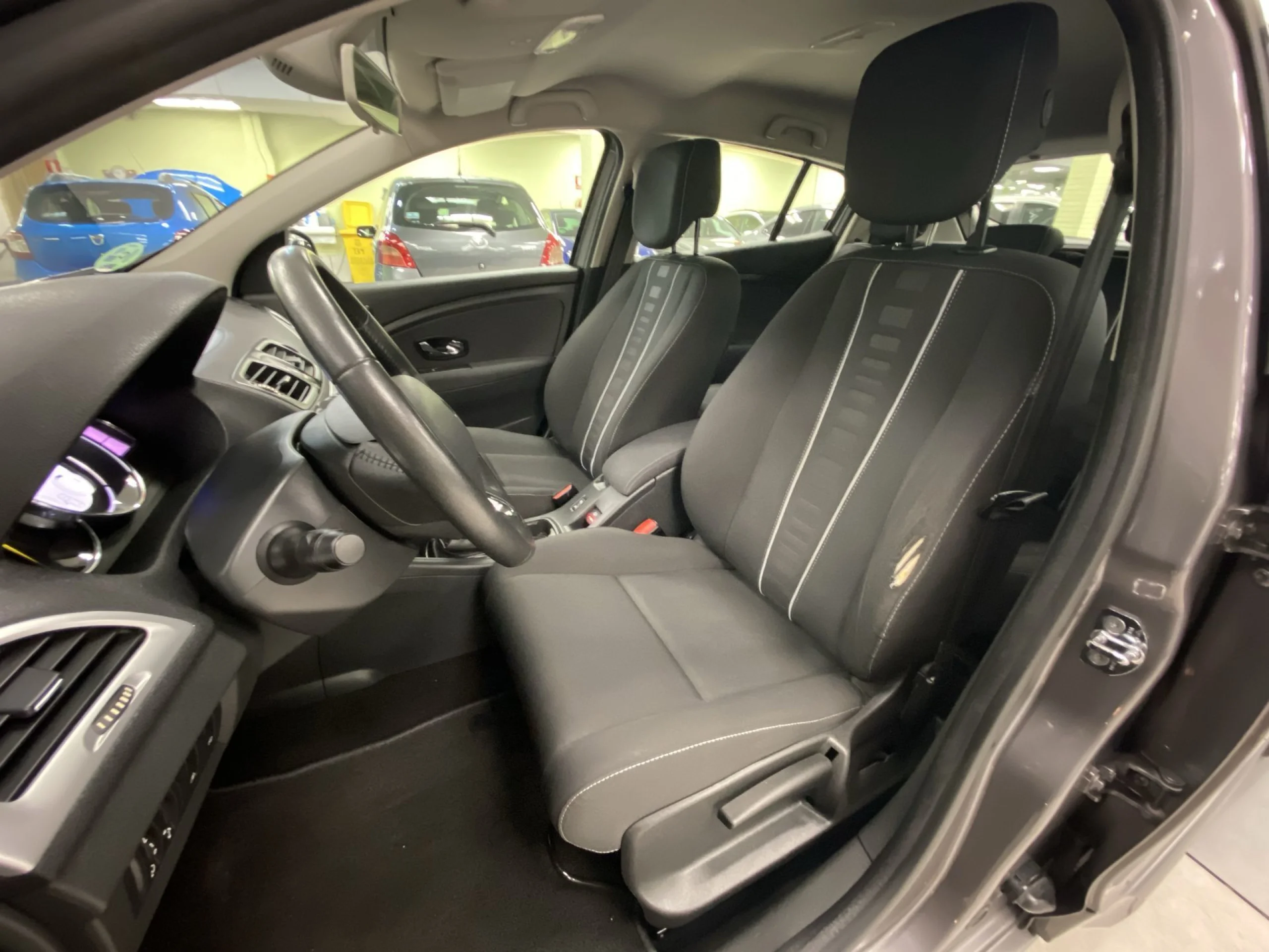 Renault Megane TCe 115 Dynamique Energy SANDS eco2 85 kW (115 CV) - Foto 8