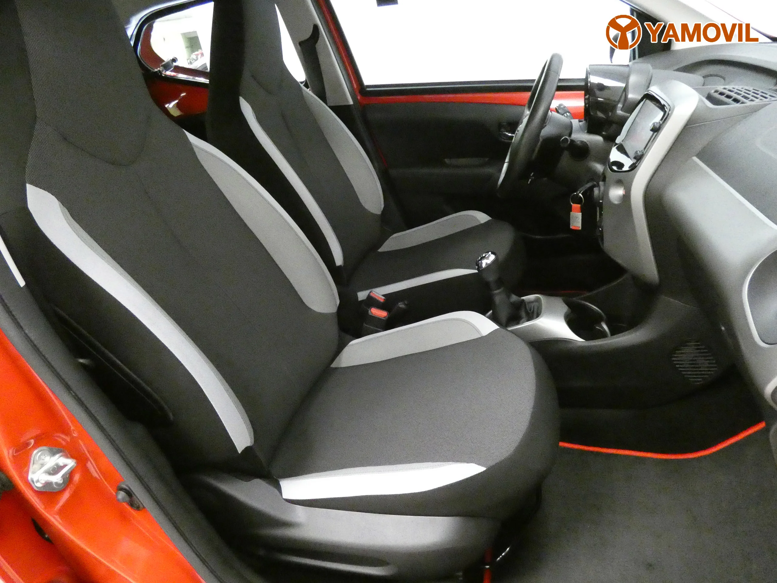 Toyota Aygo 1.0 70Xplay - Foto 13