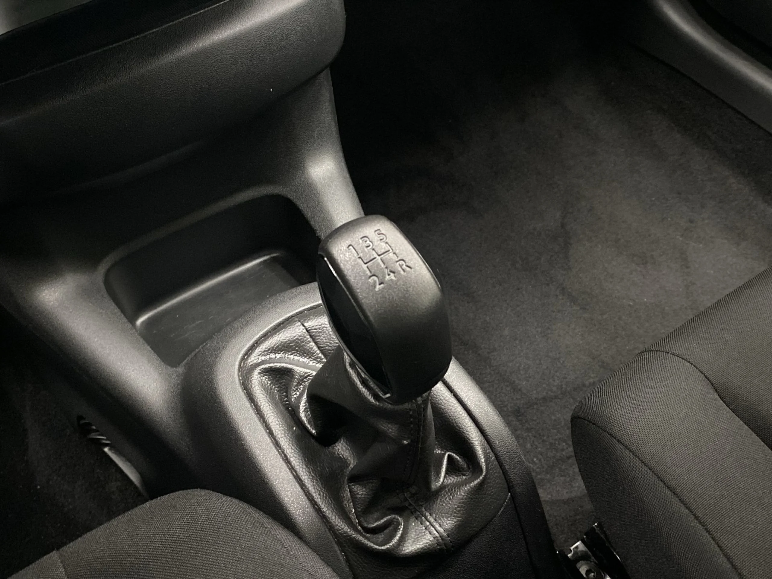 Citroen C4 Cactus PureTech 110 SANDS Feel Edition 81 kW (110 CV) - Foto 16