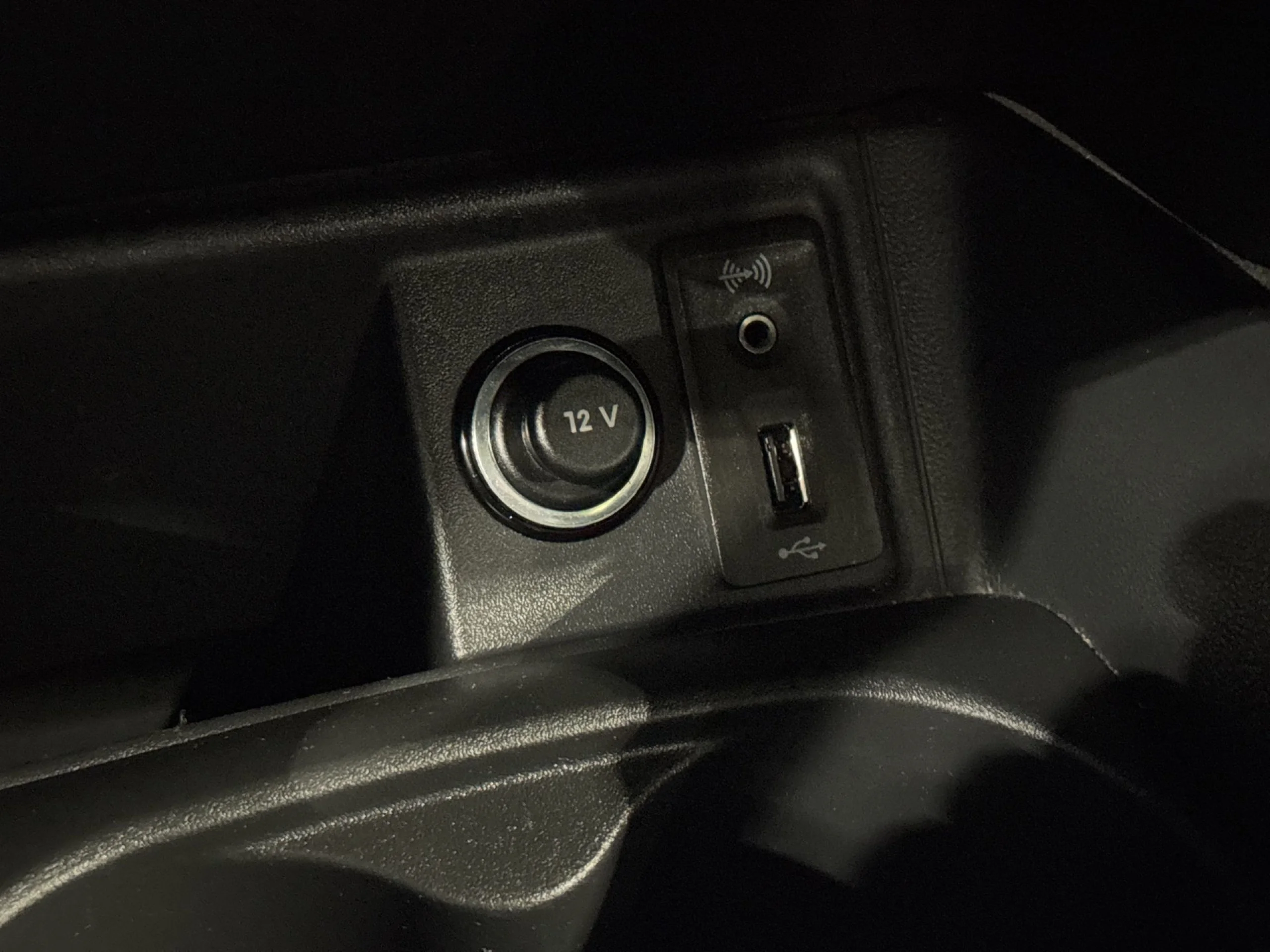 Seat Ibiza 1.0 EcoTSI Style Connect Blue 70 kW (95 CV) - Foto 23