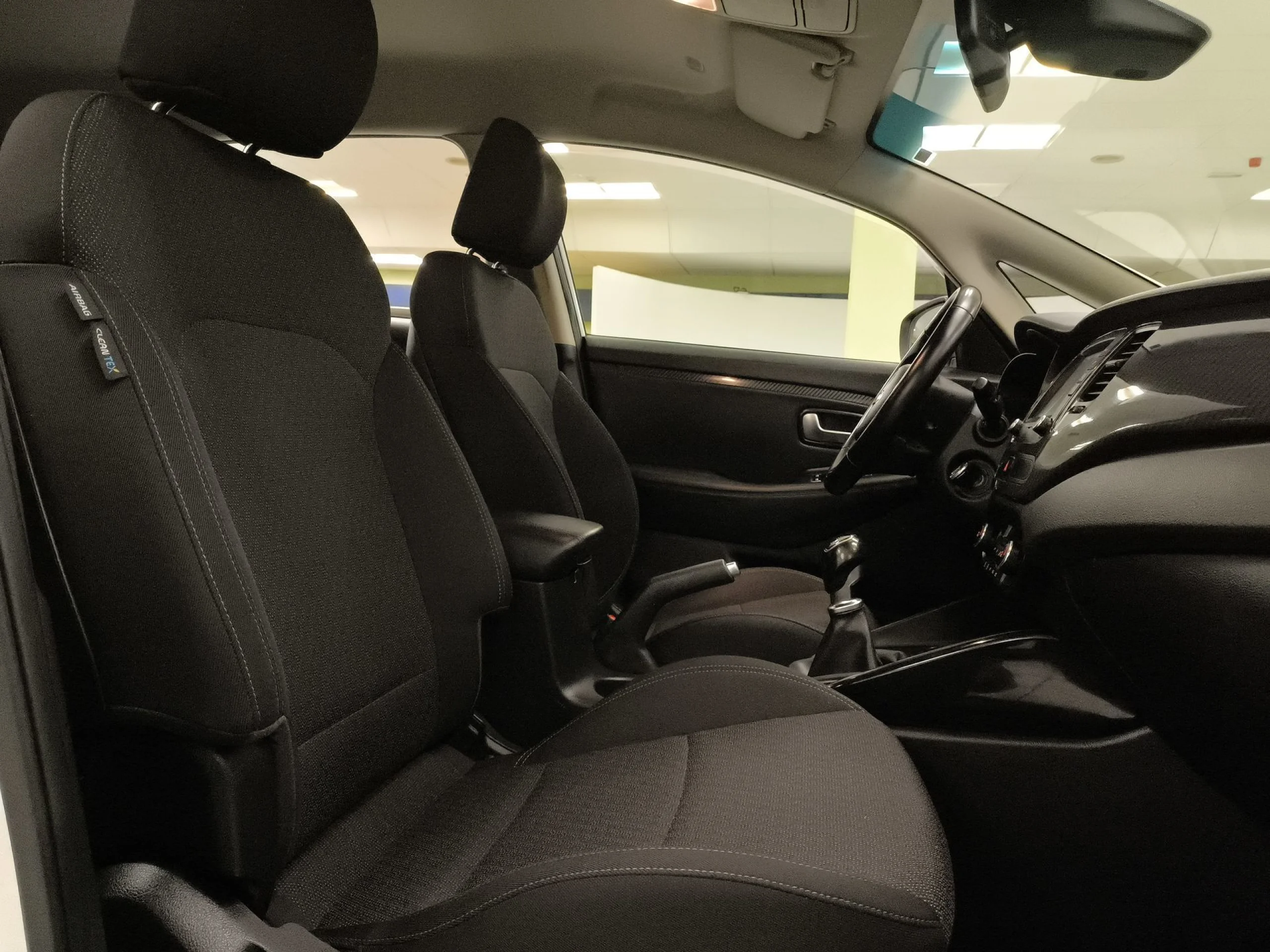 Kia Carens 1.6 GDi Drive 99 kW (135 CV) - Foto 28