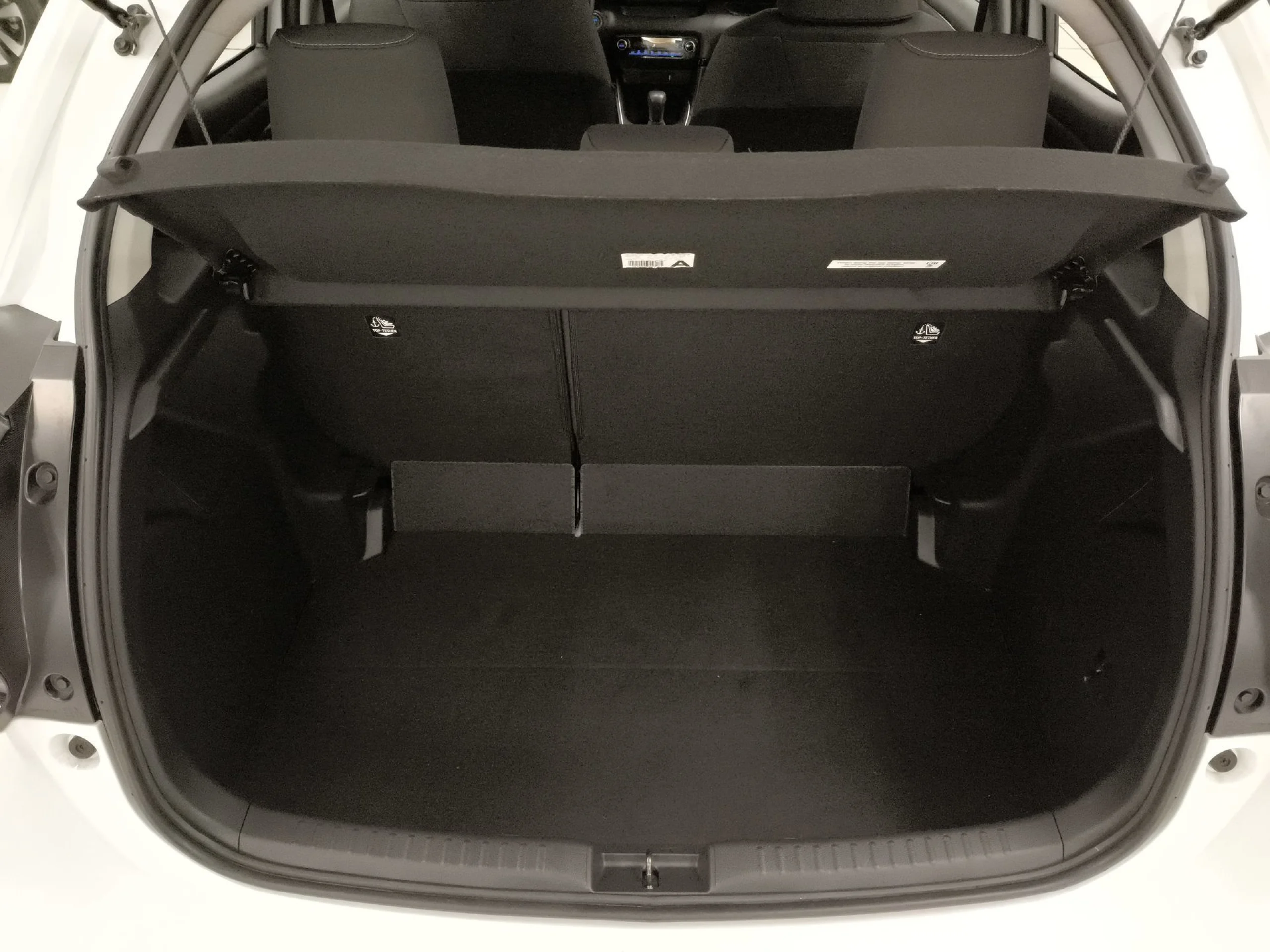 Toyota Yaris 120H Active Tech 85 kW (116 CV) - Foto 19