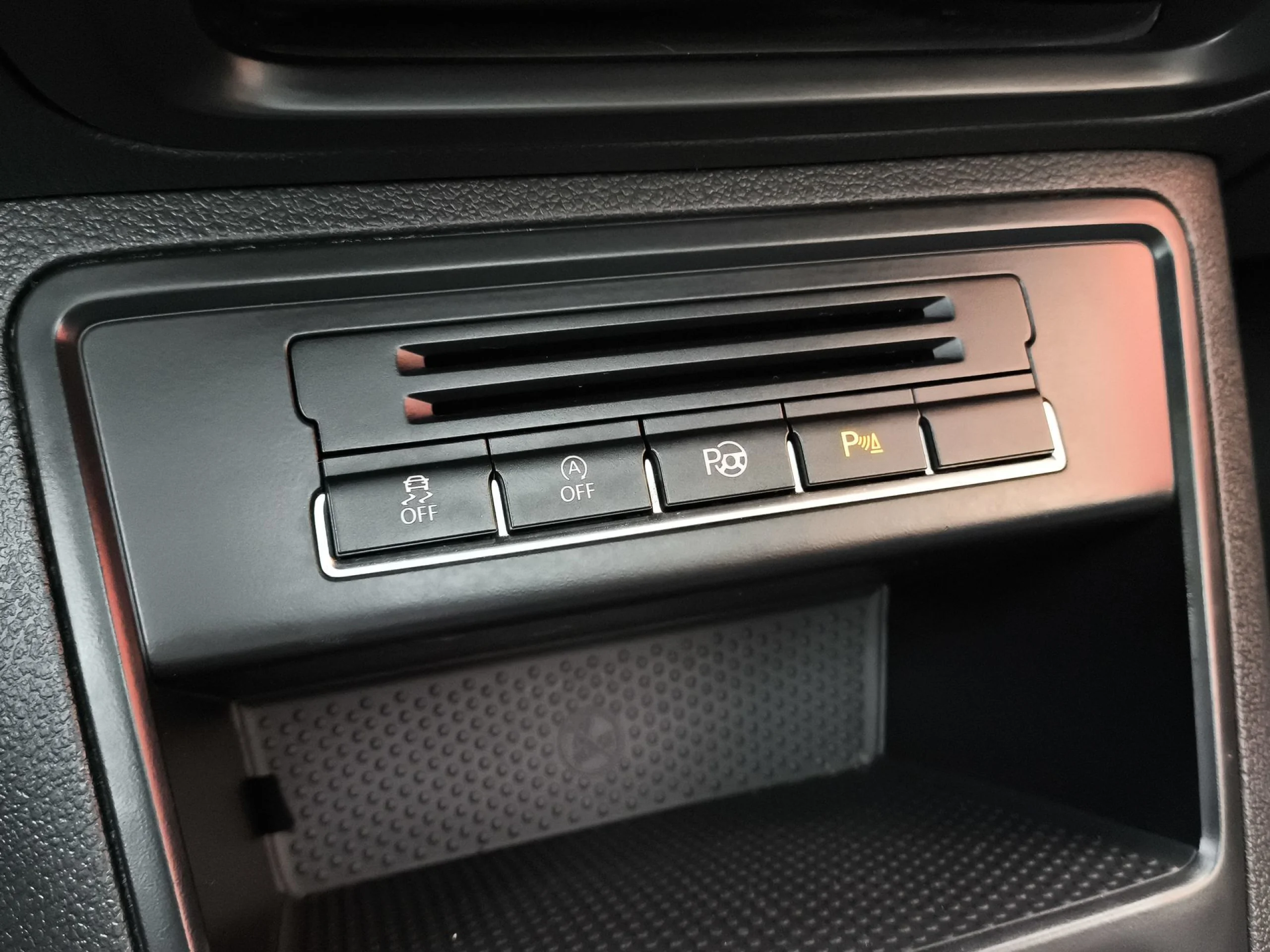 Volkswagen Tiguan T1 2.0 TDI BMT 103 kW (140 CV) - Foto 13